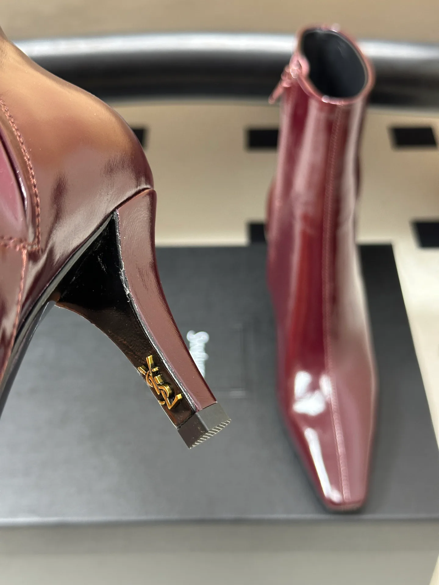 Women's Booties SAINT LAURENT 18492619