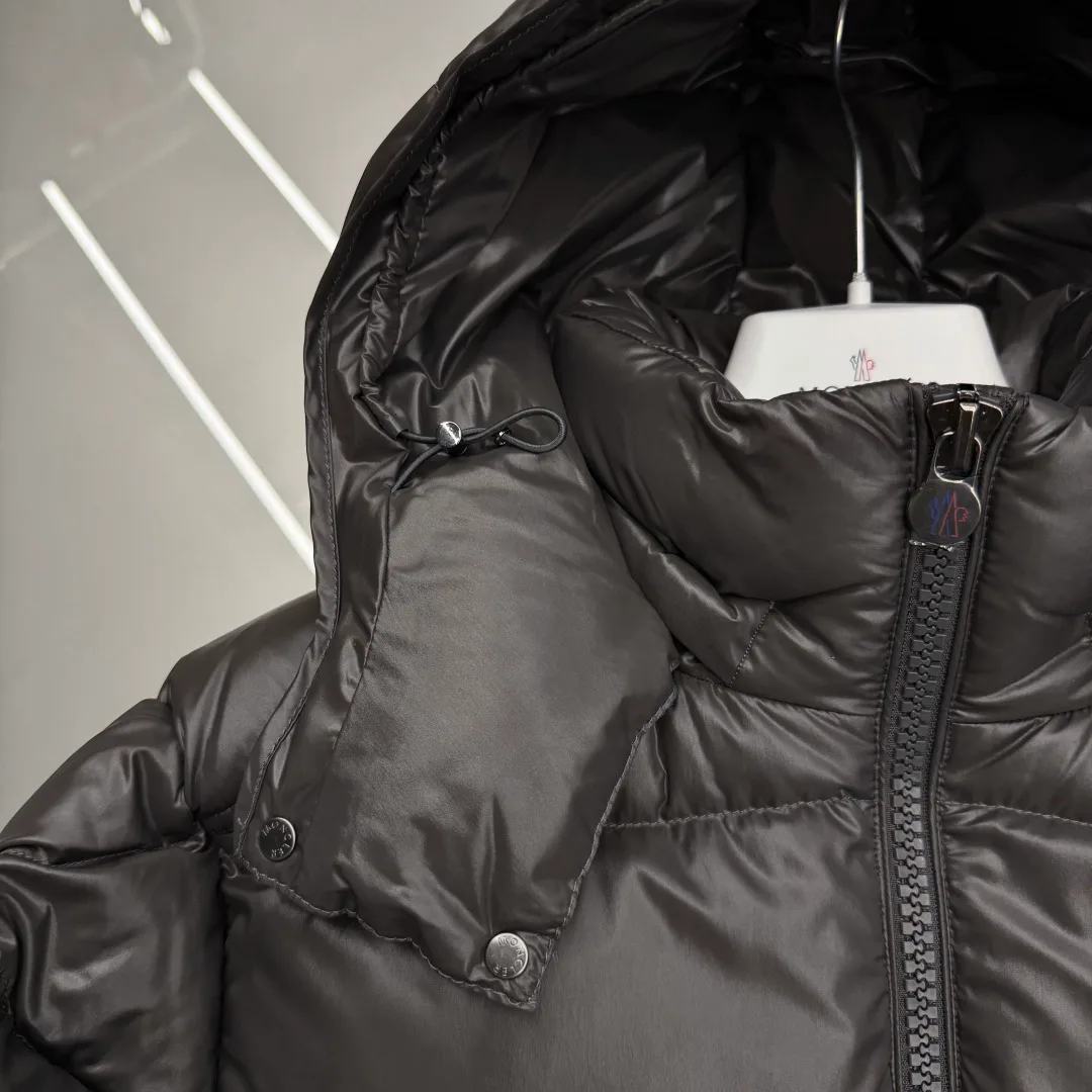 Men's Jackets And Down Jackets MONCLER 17391878