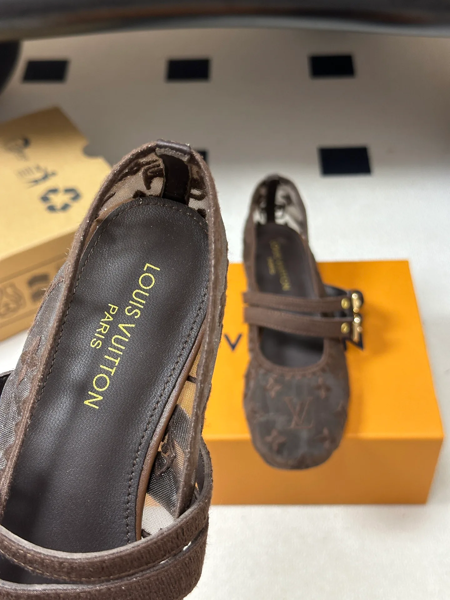 Women's Ballet Flats LOUIS VUITTON 18340939