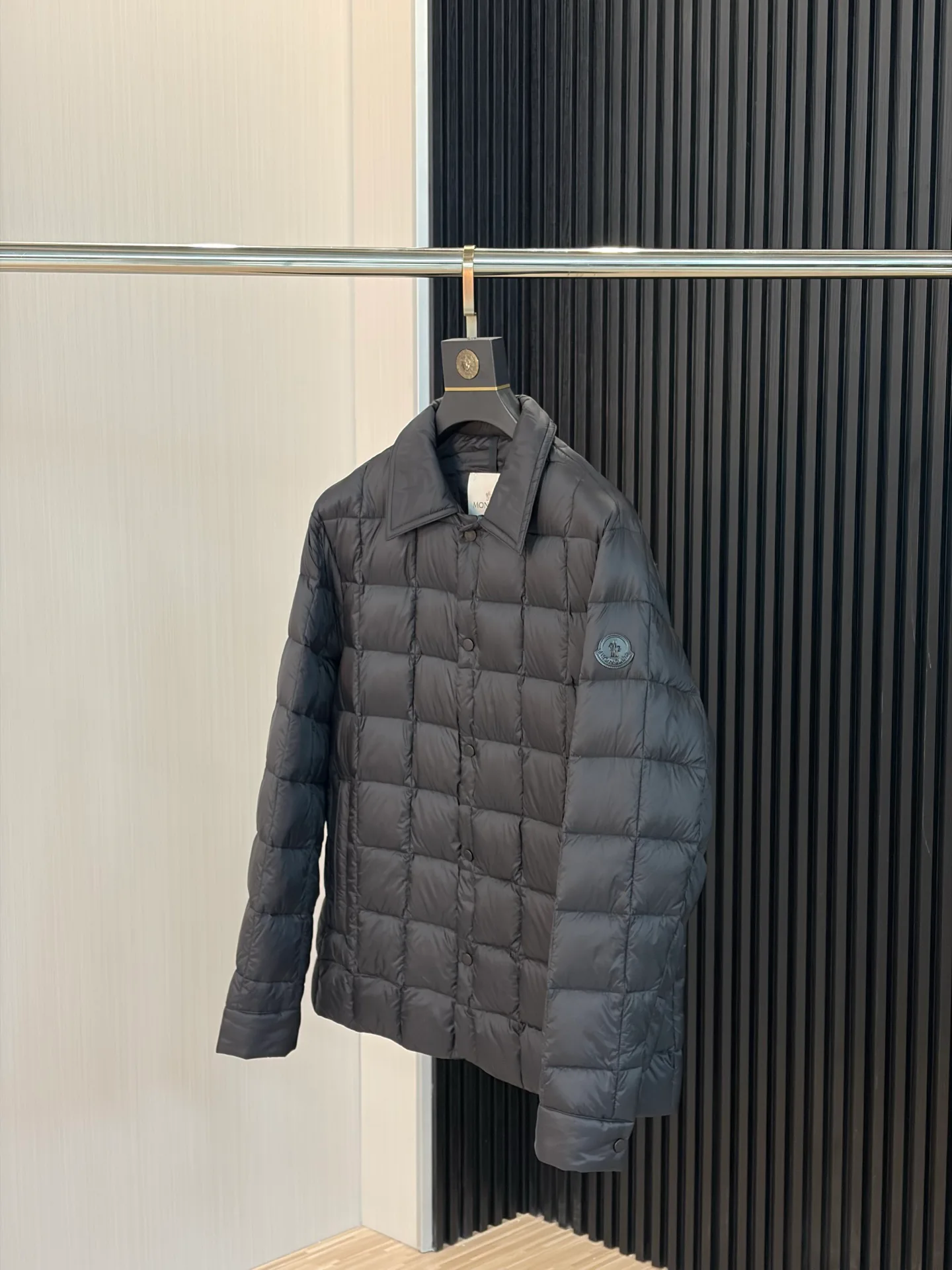 Women's Jackets And Down Jackets MONCLER 17868385