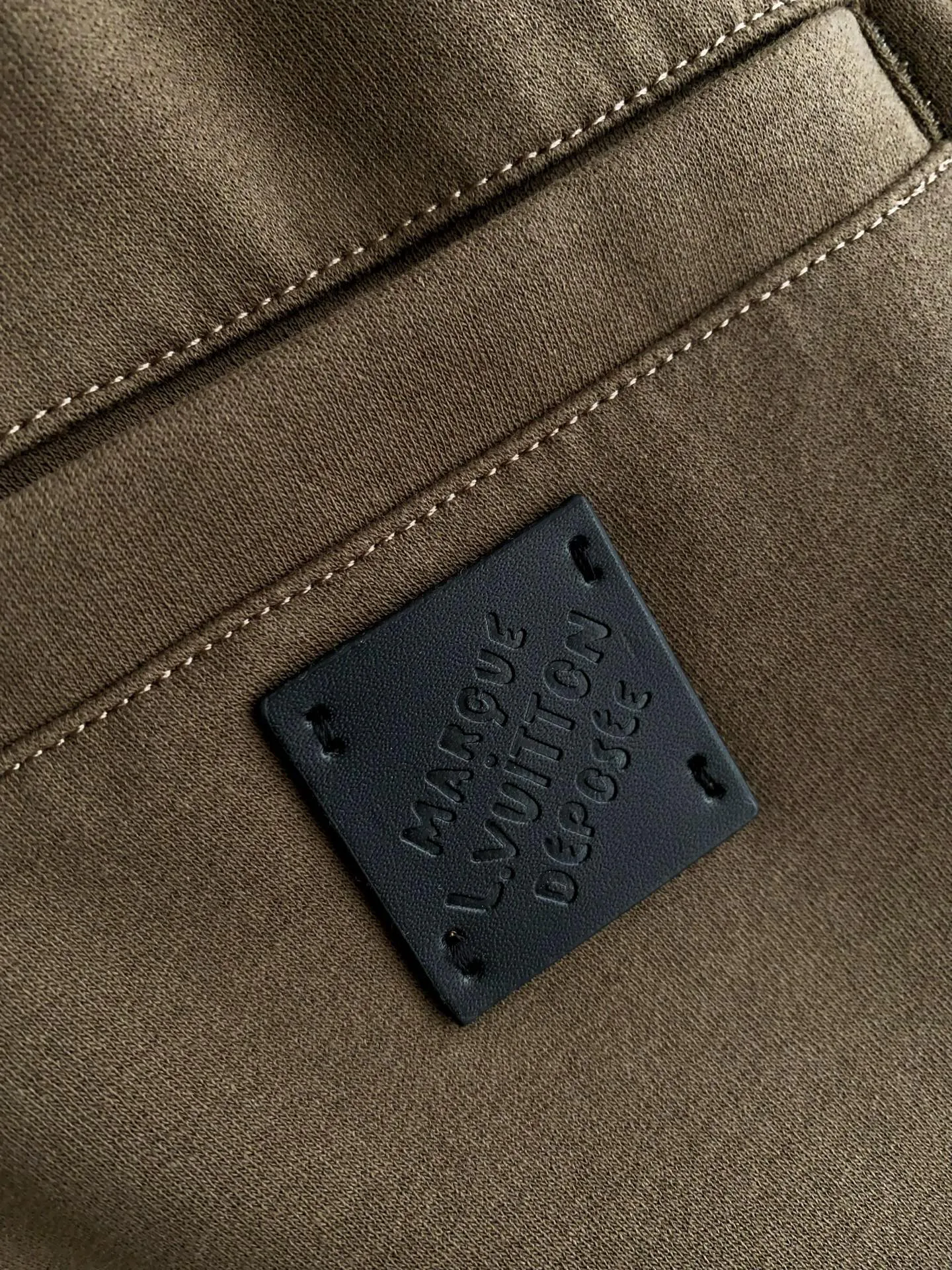 Men's Trousers LOUIS VUITTON 18469133