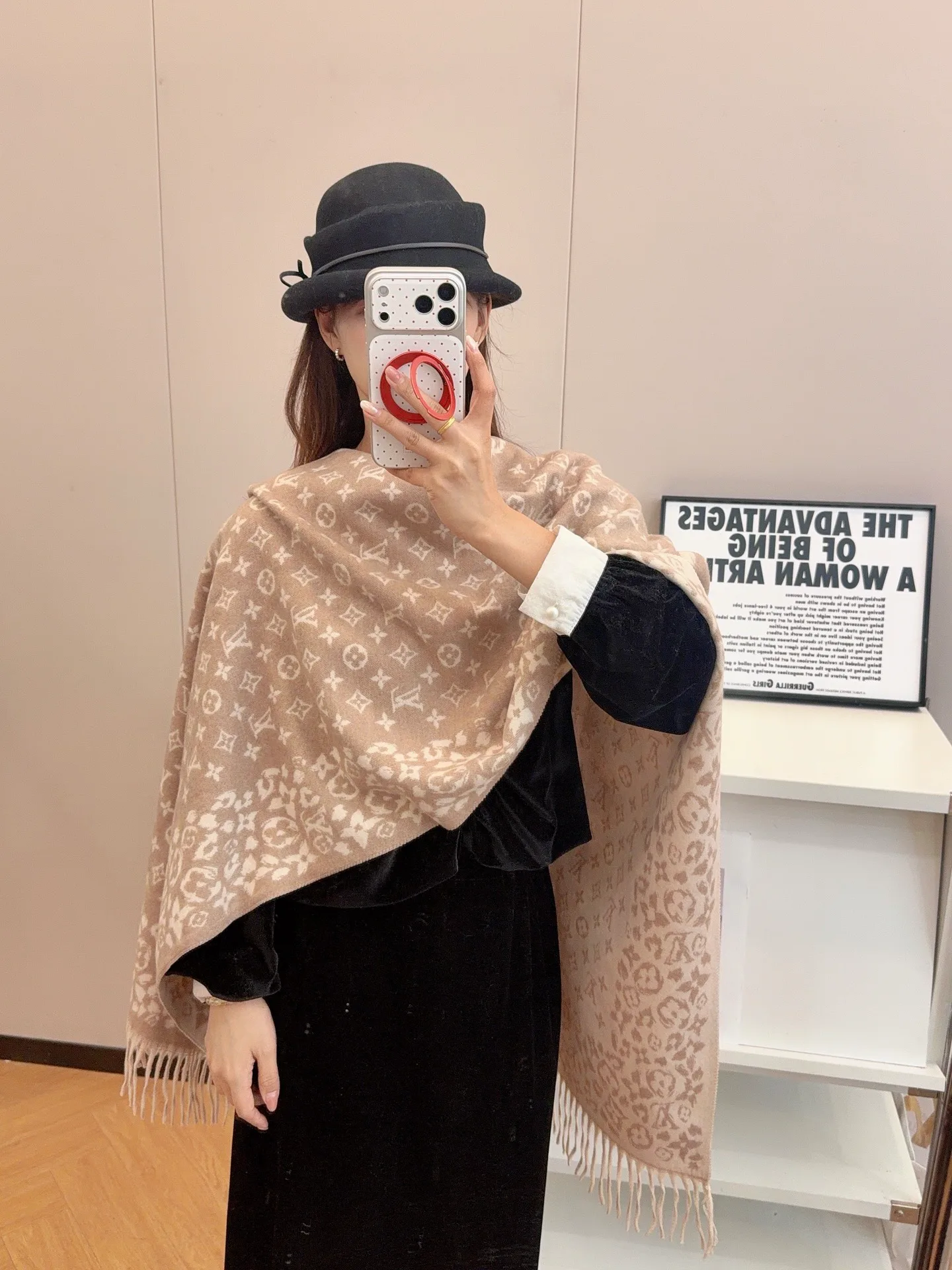 Scarves LOUIS VUITTON 18105498