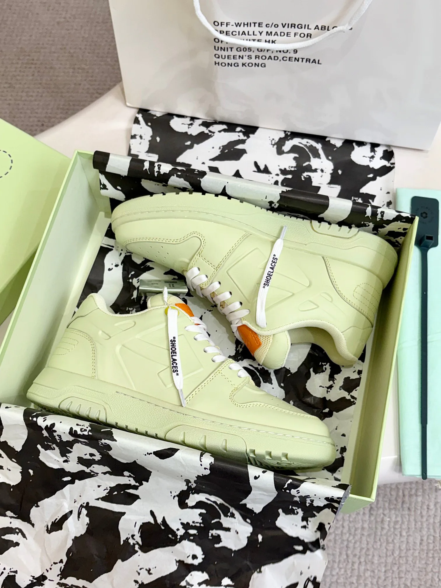 Women's Sneakers OFF-WHITE 18158690