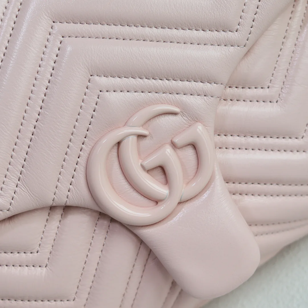 Women's Classic Handbags GUCCI 17947379