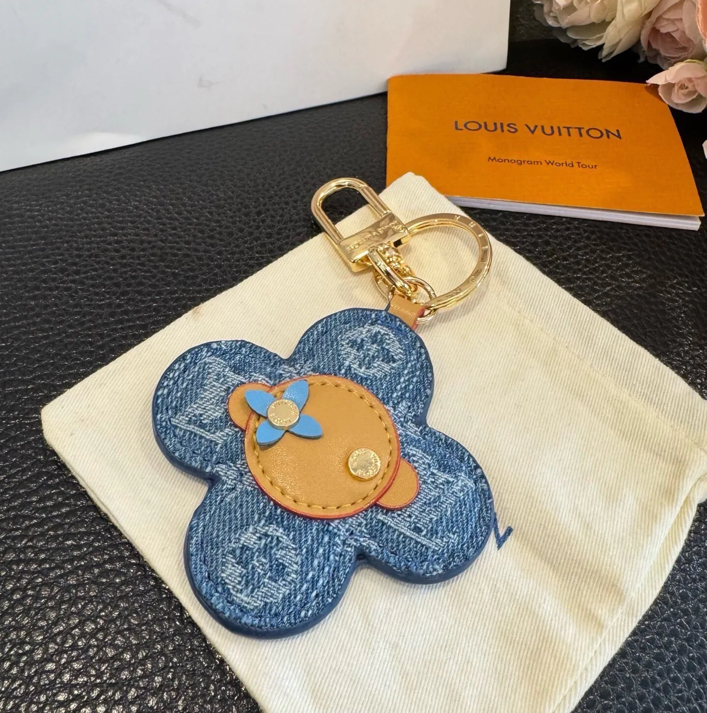 Key Cases LOUIS VUITTON 18013305