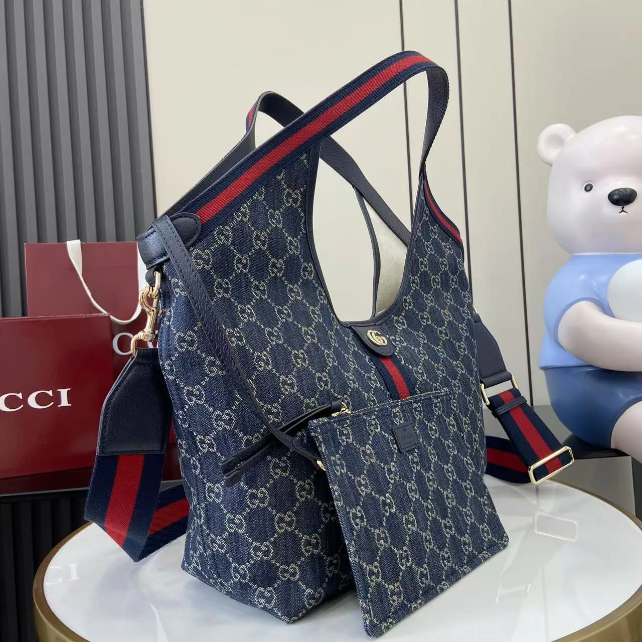 Women's Classic Handbags GUCCI 18404534