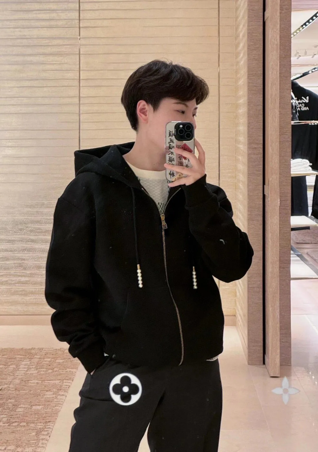Men's Sweatshirts And Hoodies LOUIS VUITTON 17740836