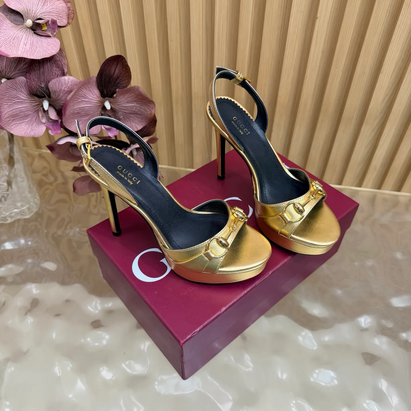 Women's Open-Toe Sandals GUCCI 17448814