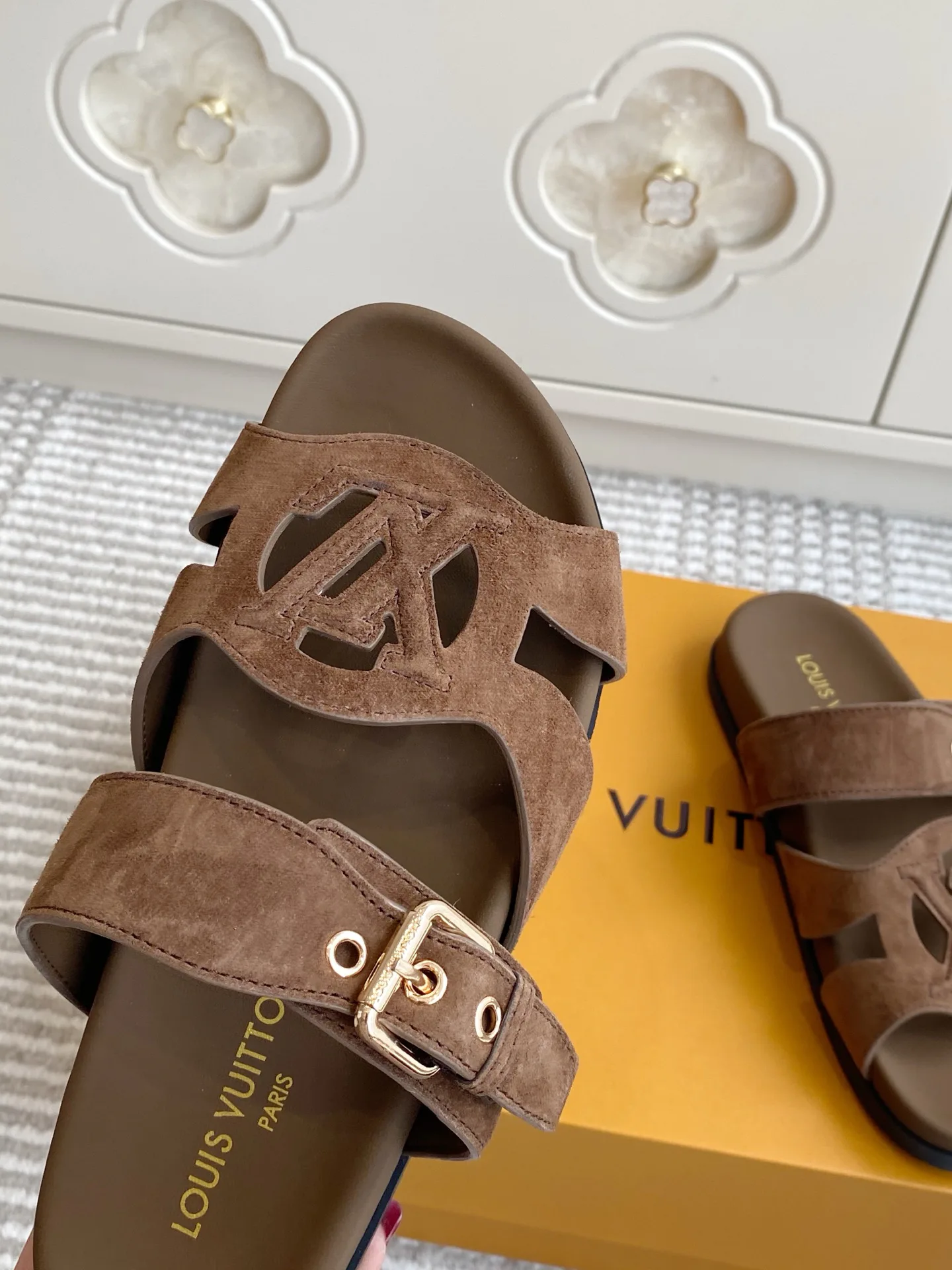 Women's Flip-Flops LOUIS VUITTON 17572153