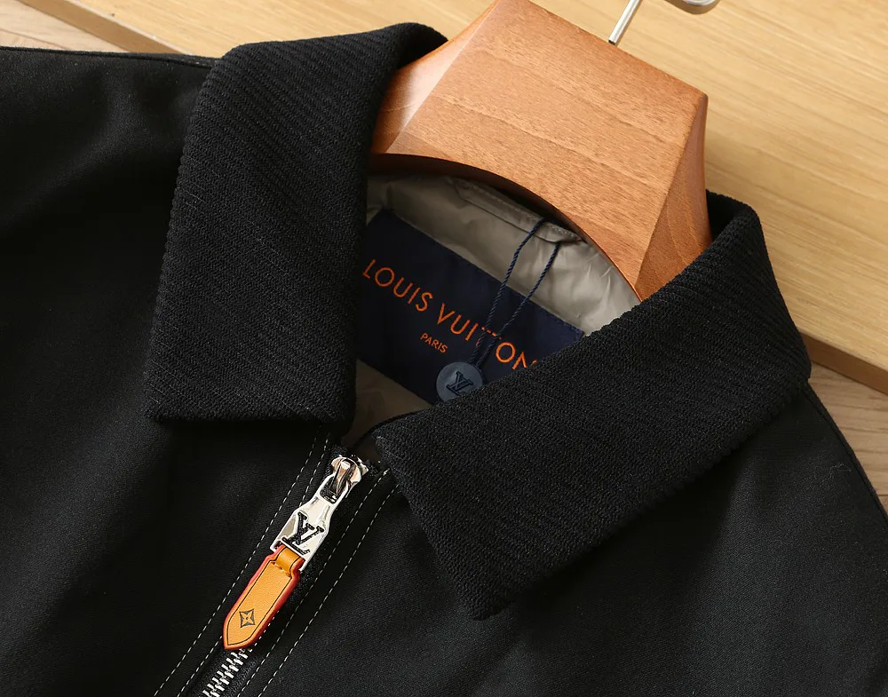 Men's Jackets And Down Jackets LOUIS VUITTON 18109359