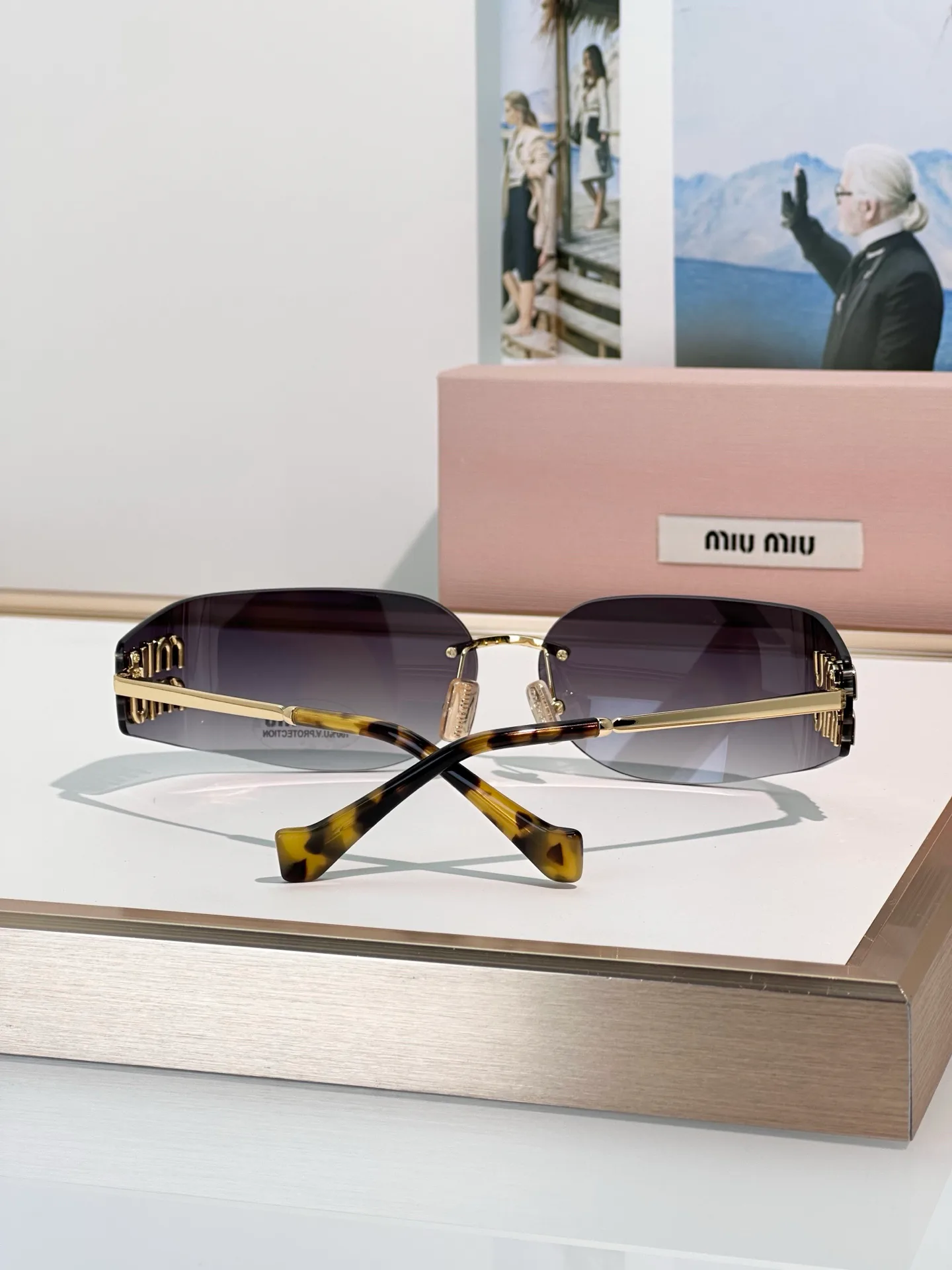 Glasses MIU MIU 18095020