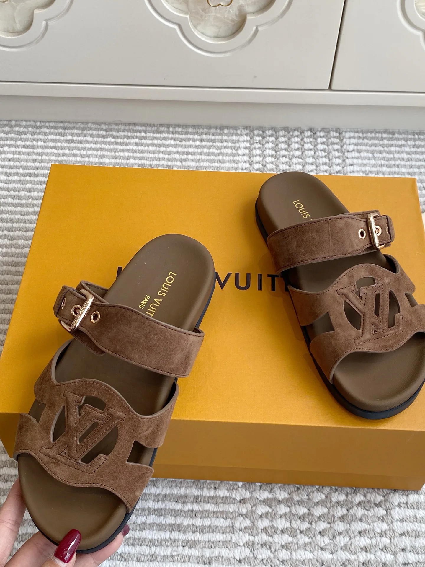 Women's Flip-Flops LOUIS VUITTON 17572153