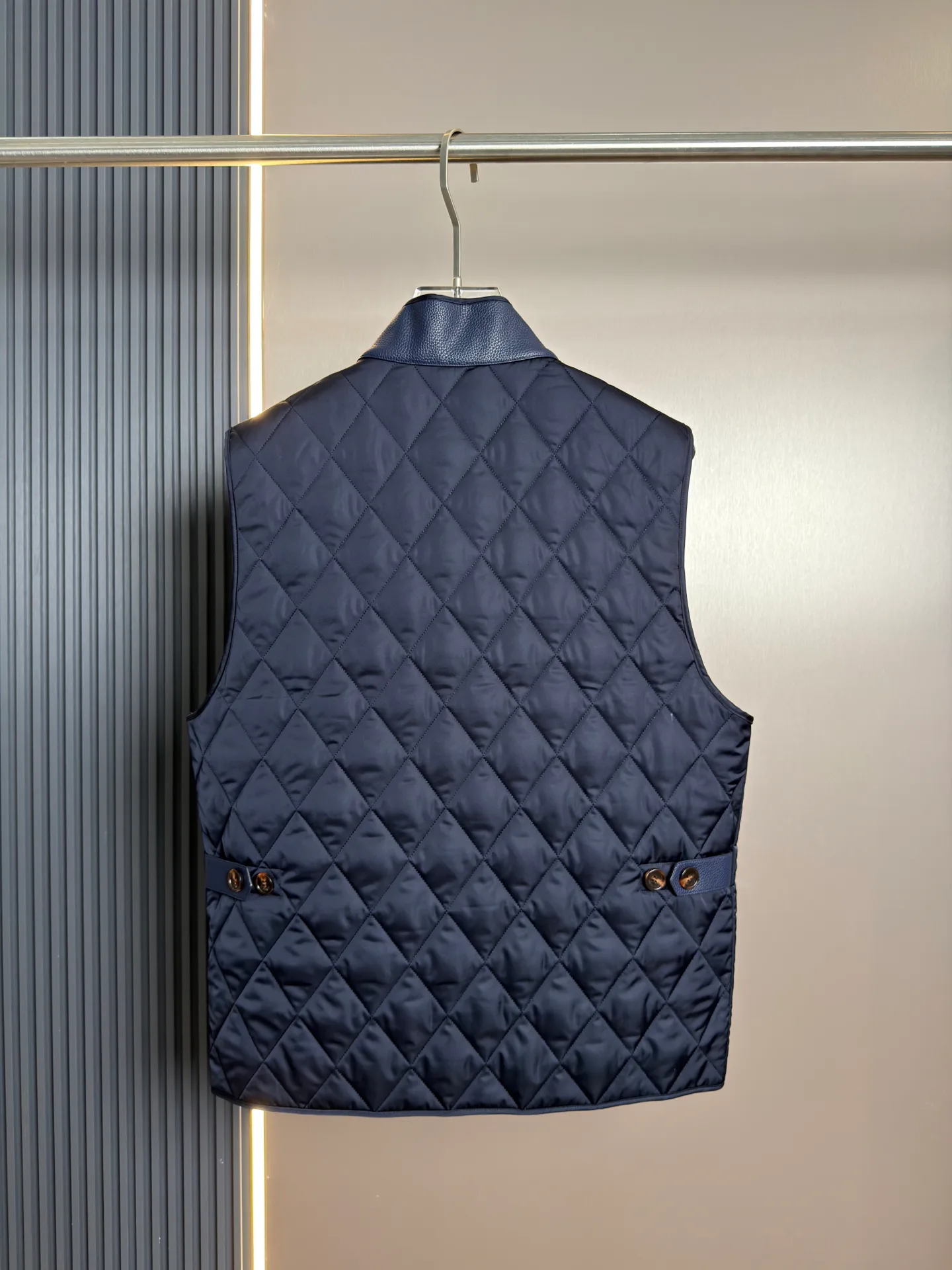 Men's Vests BURBERRY 18216866