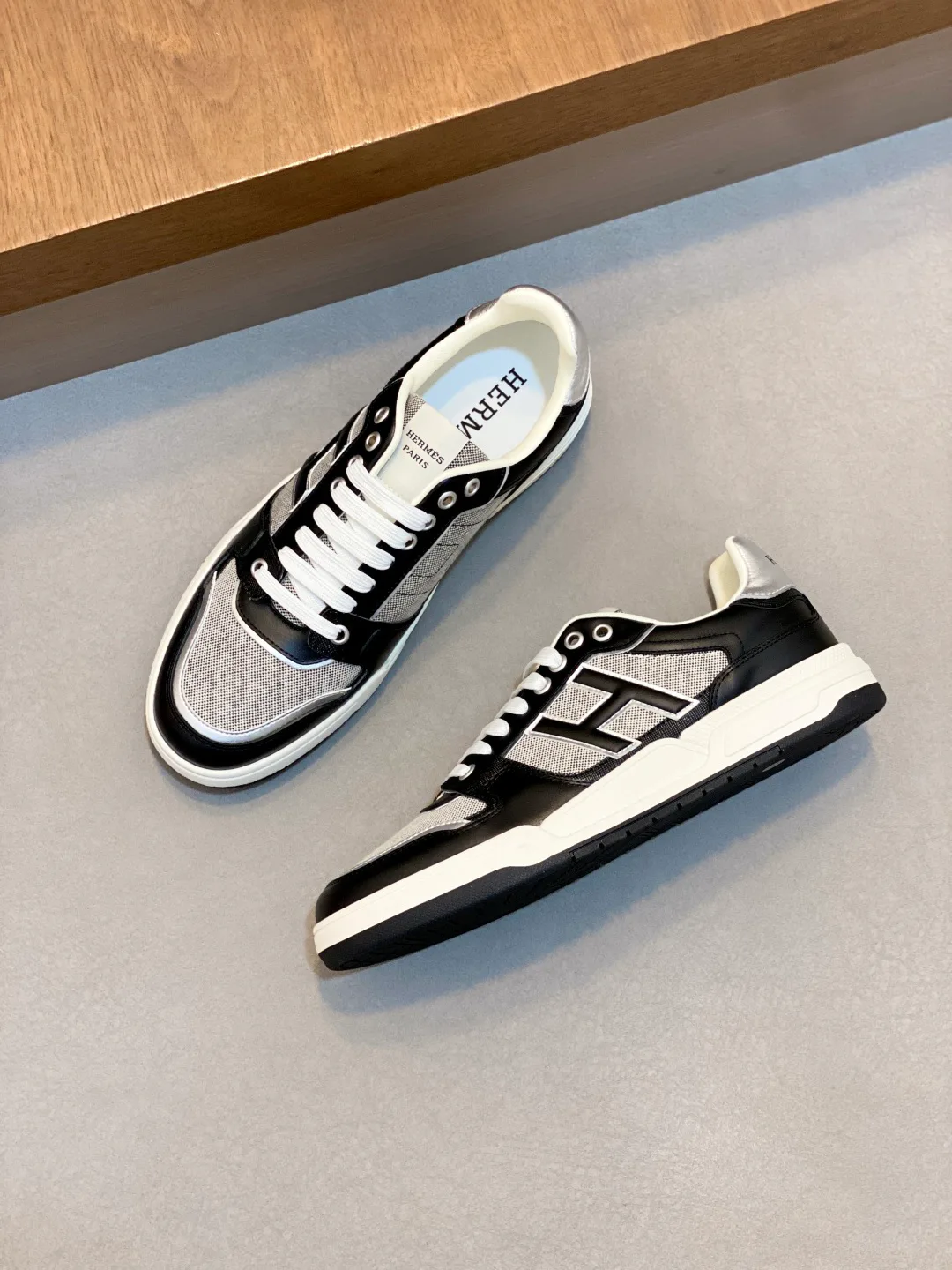 Men's Sneakers HERMES 18449144
