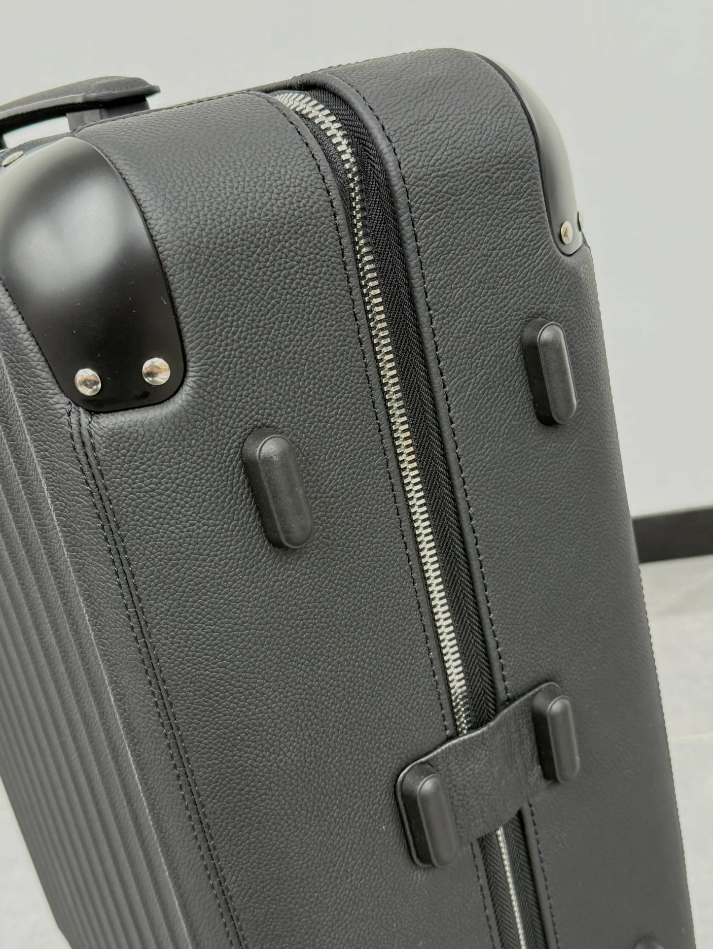 Suitcases RIMOWA 17948771