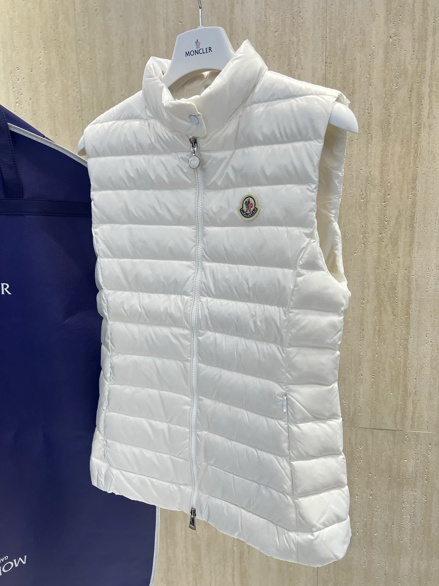 Жилеты Мужские Moncler 18683883