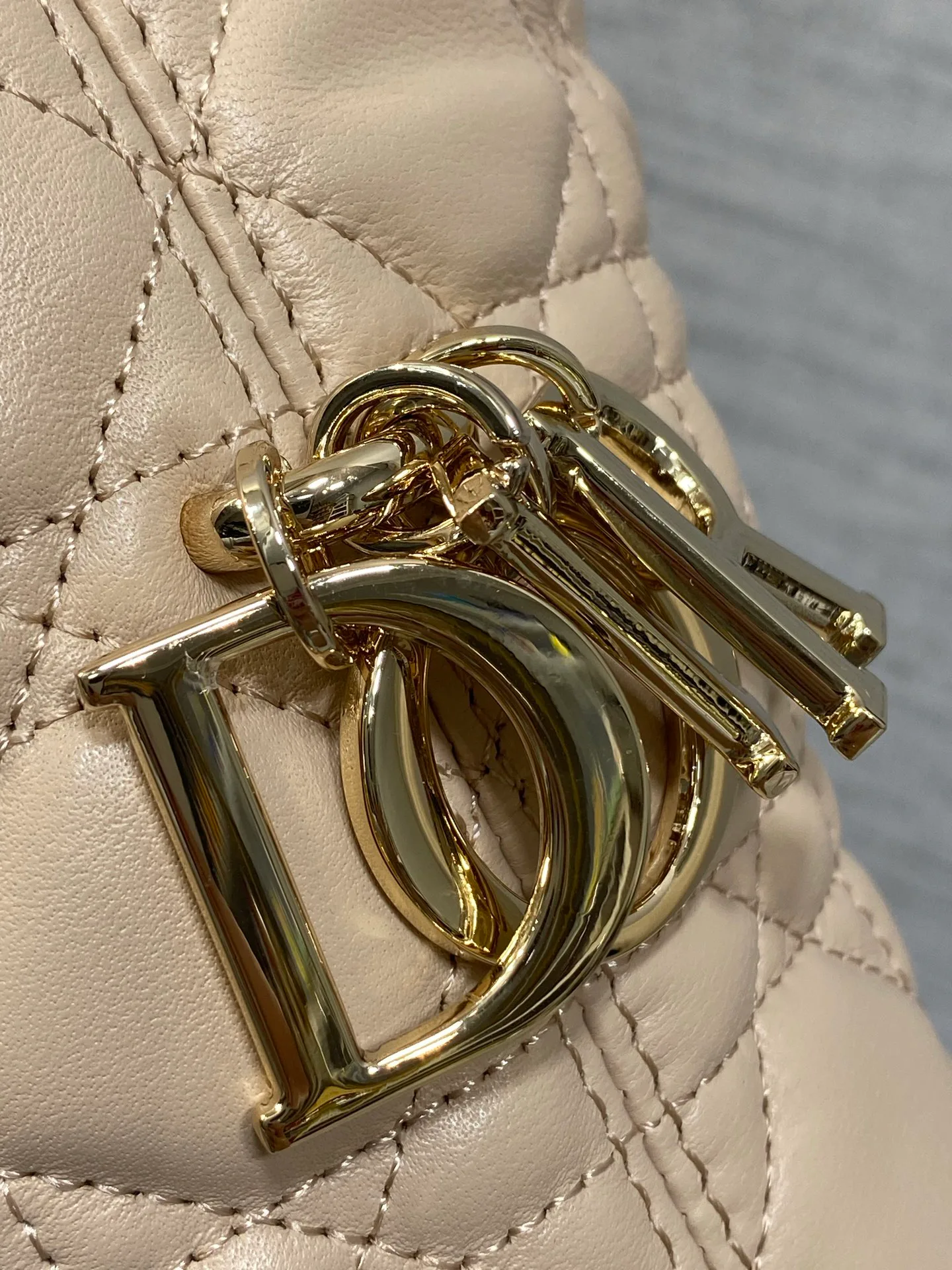 Women's Classic Handbags CHRISTIAN DIOR 18242112