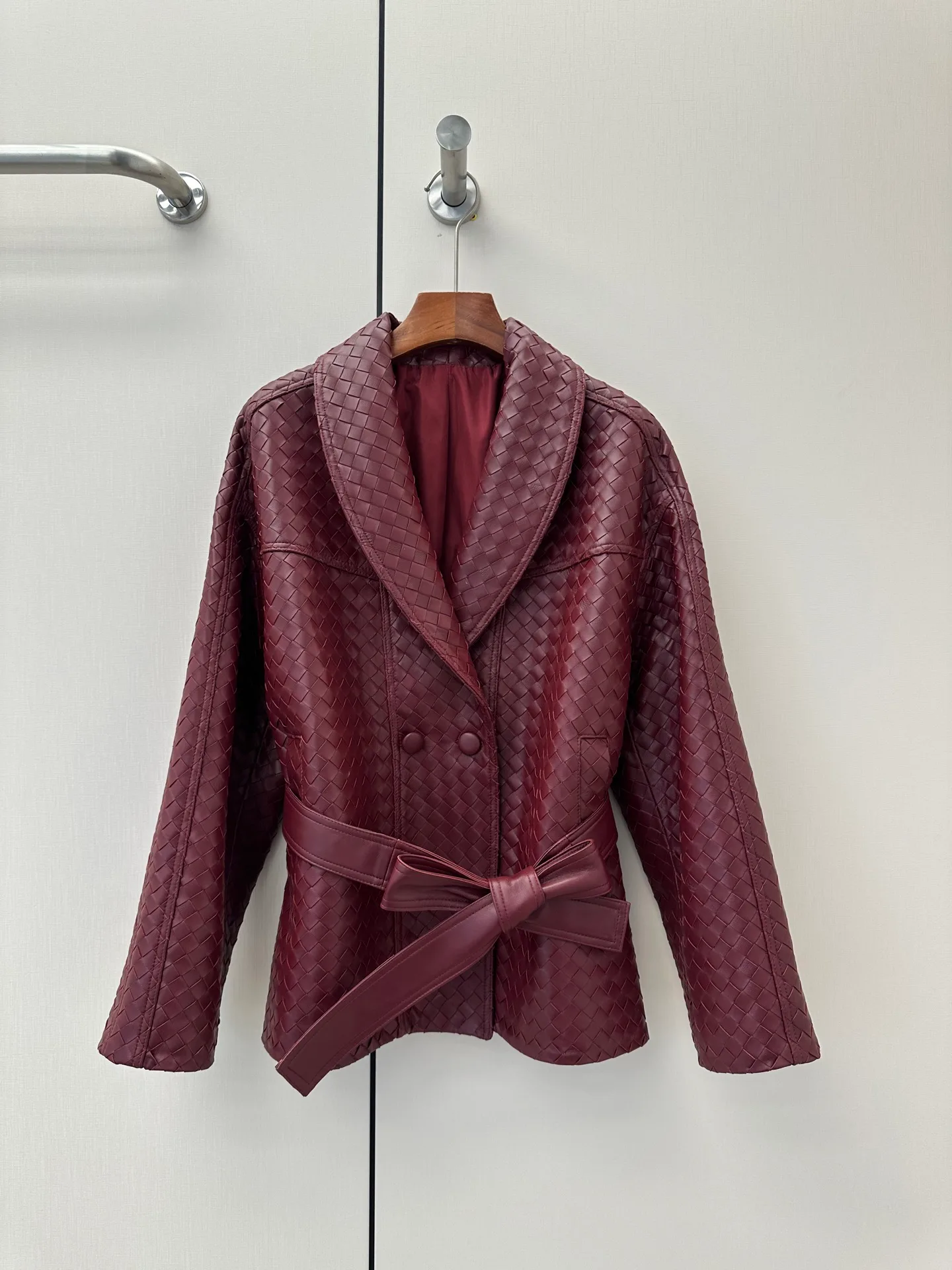 Women's Leather Jackets And Sheepskin Coats BOTTEGA VENETA 17817601