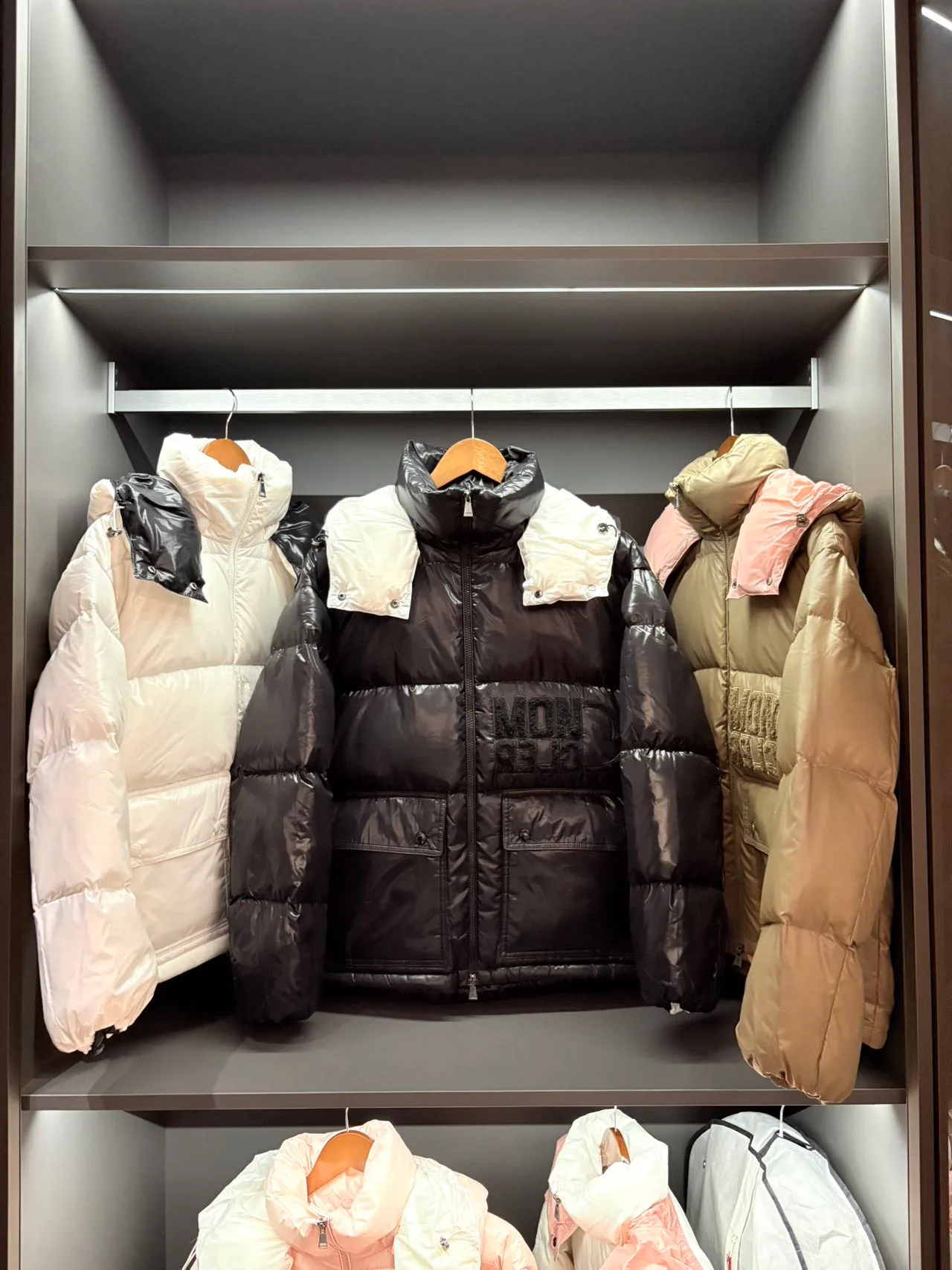 Men's Jackets And Down Jackets MONCLER 18492187