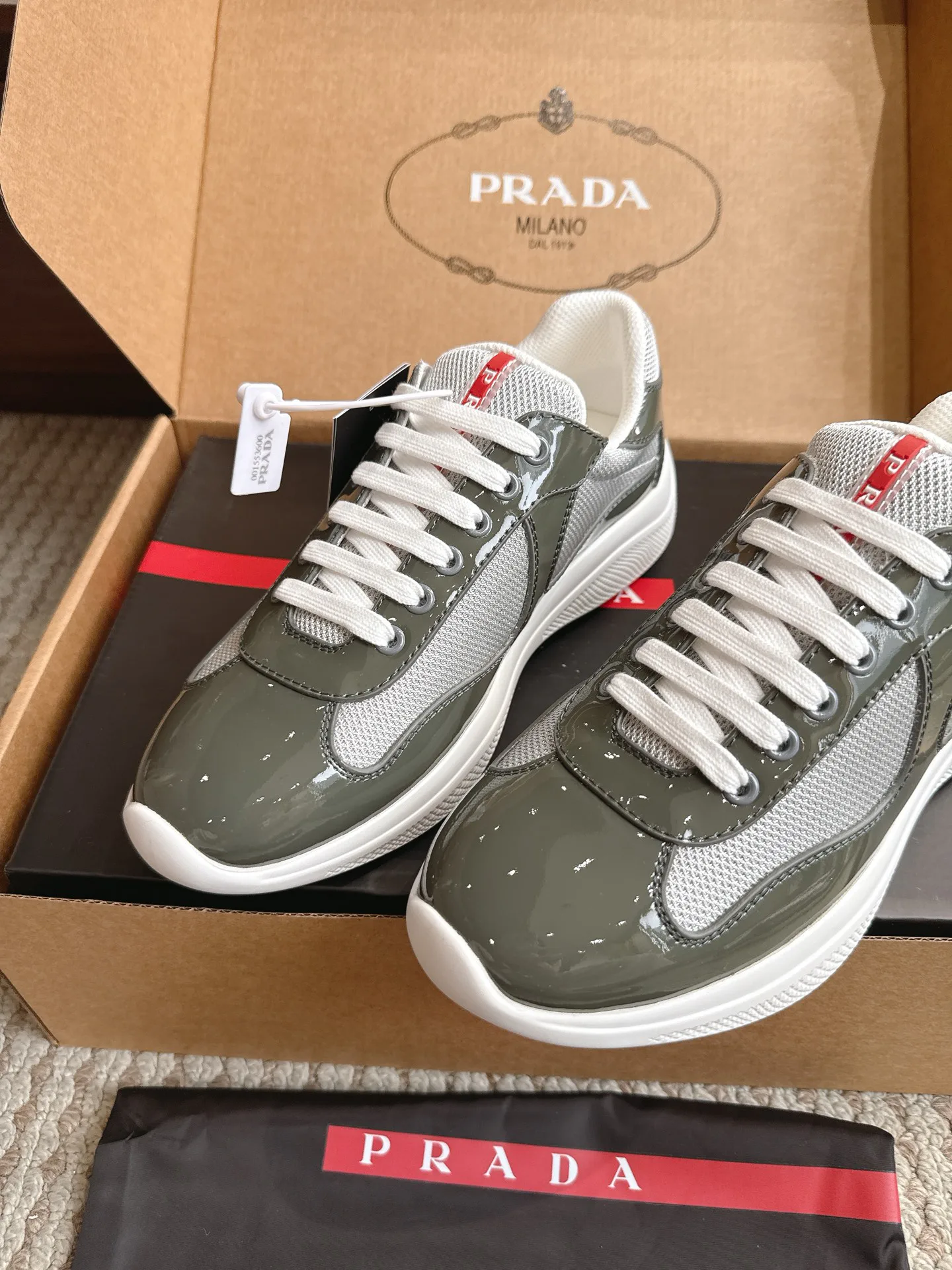 Women's Sneakers PRADA 17470435