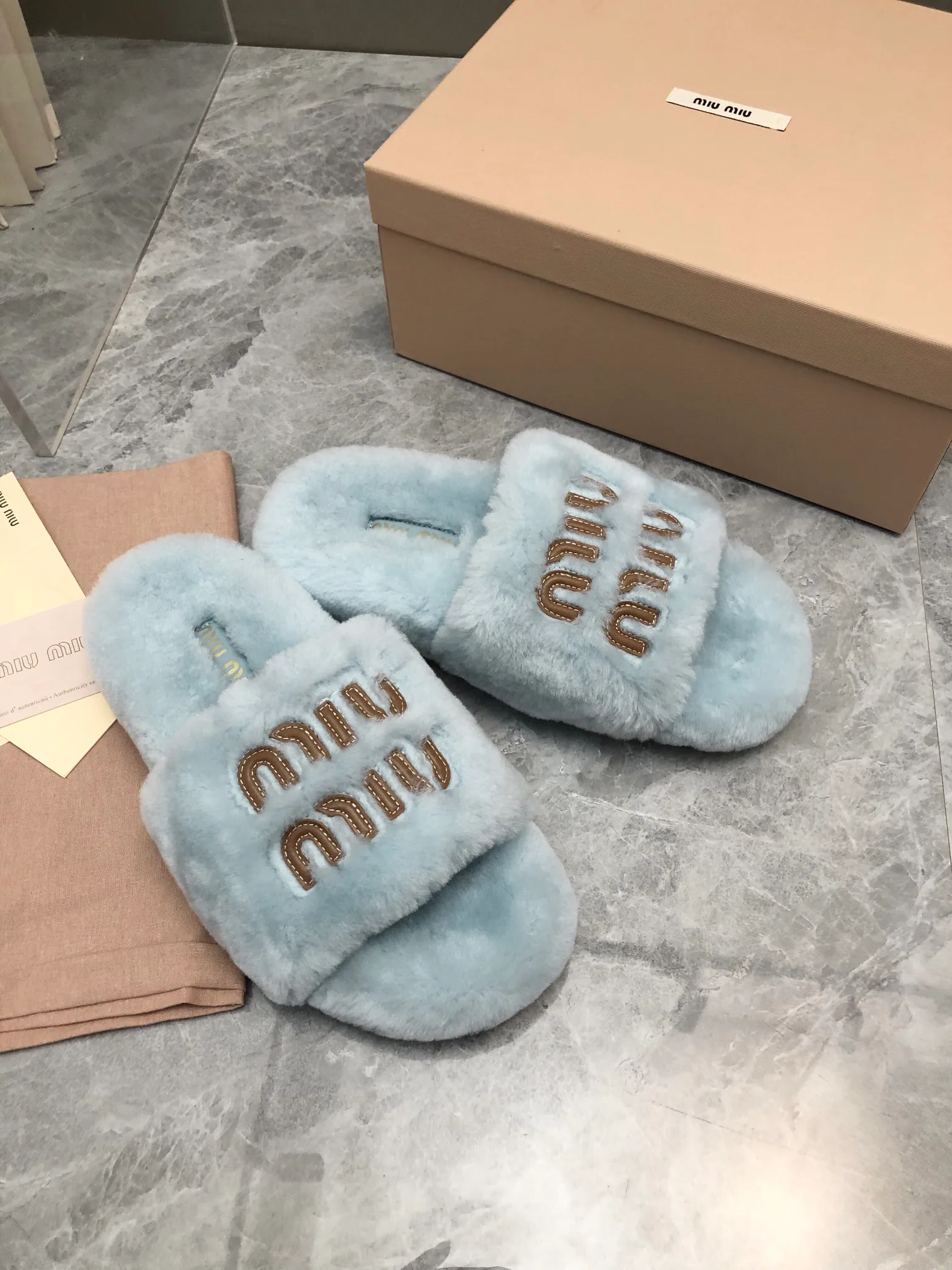 Women's Slippers MIU MIU 18005822