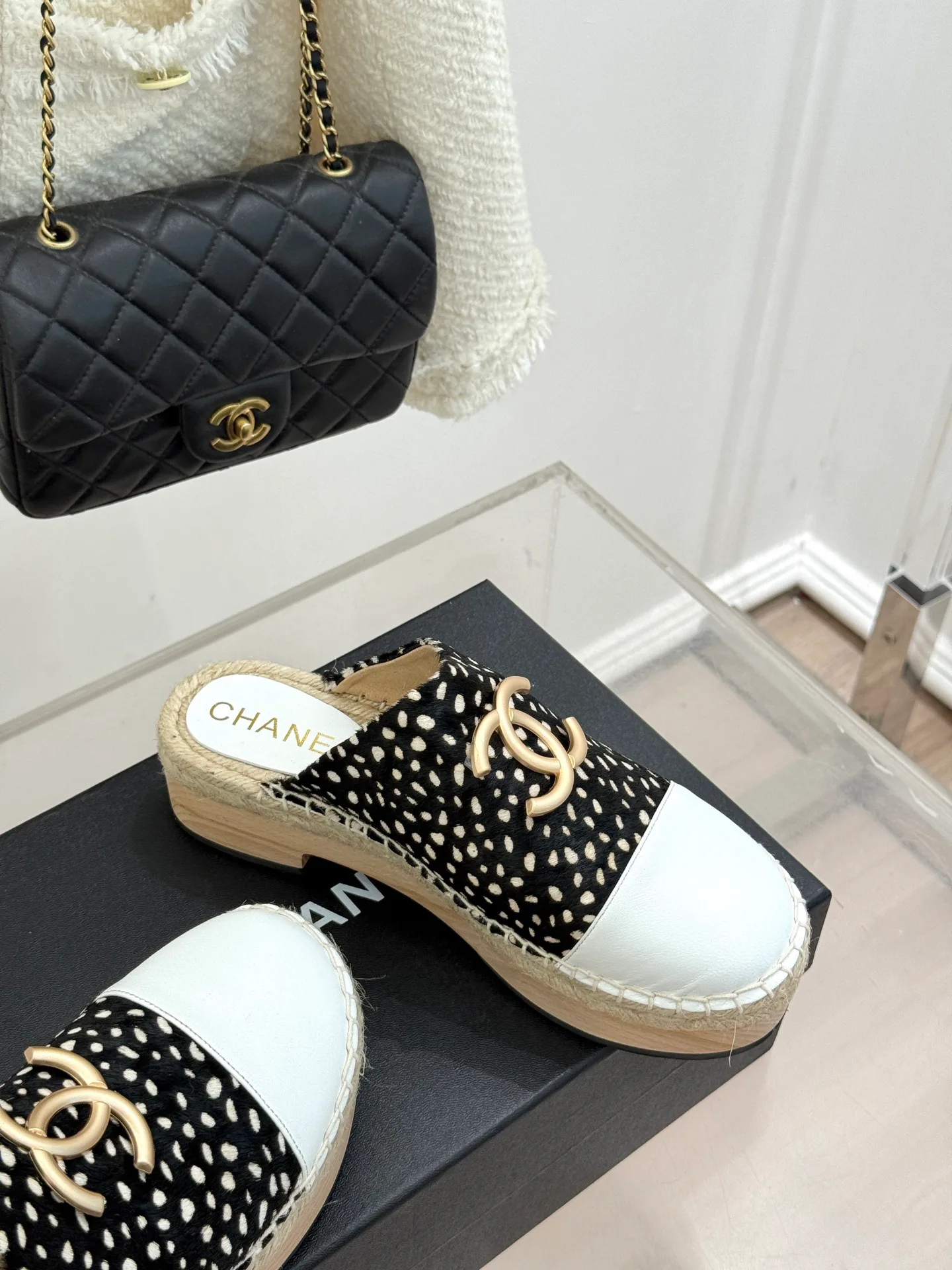 Women's Mules And Clogs CHANEL 17813173