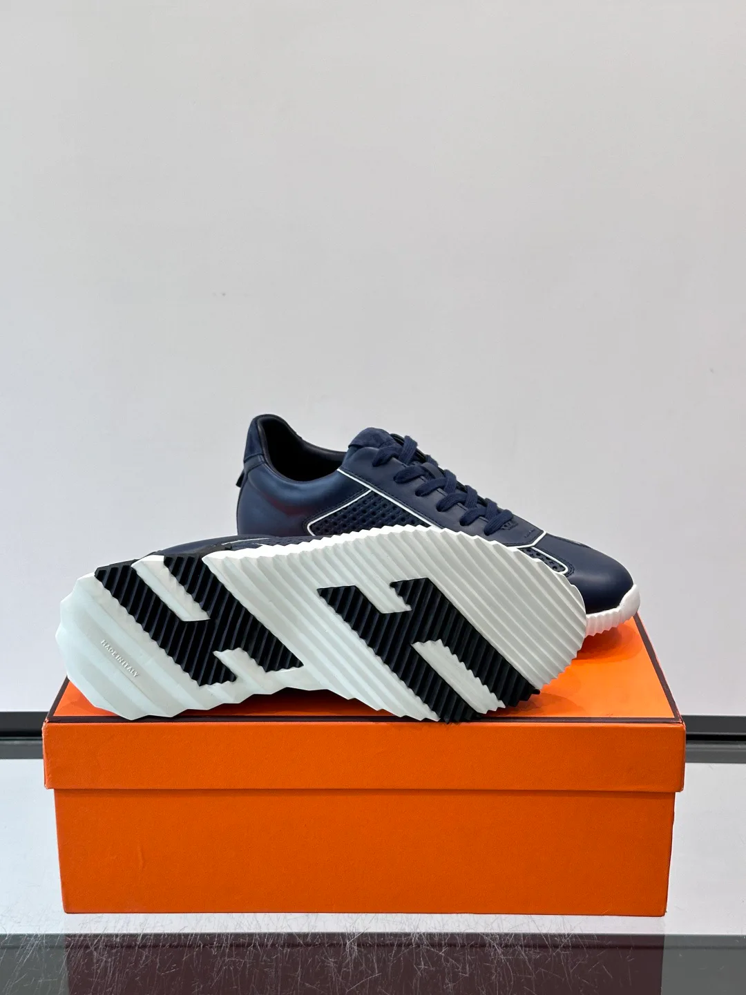 Women's Sneakers HERMES 18102088