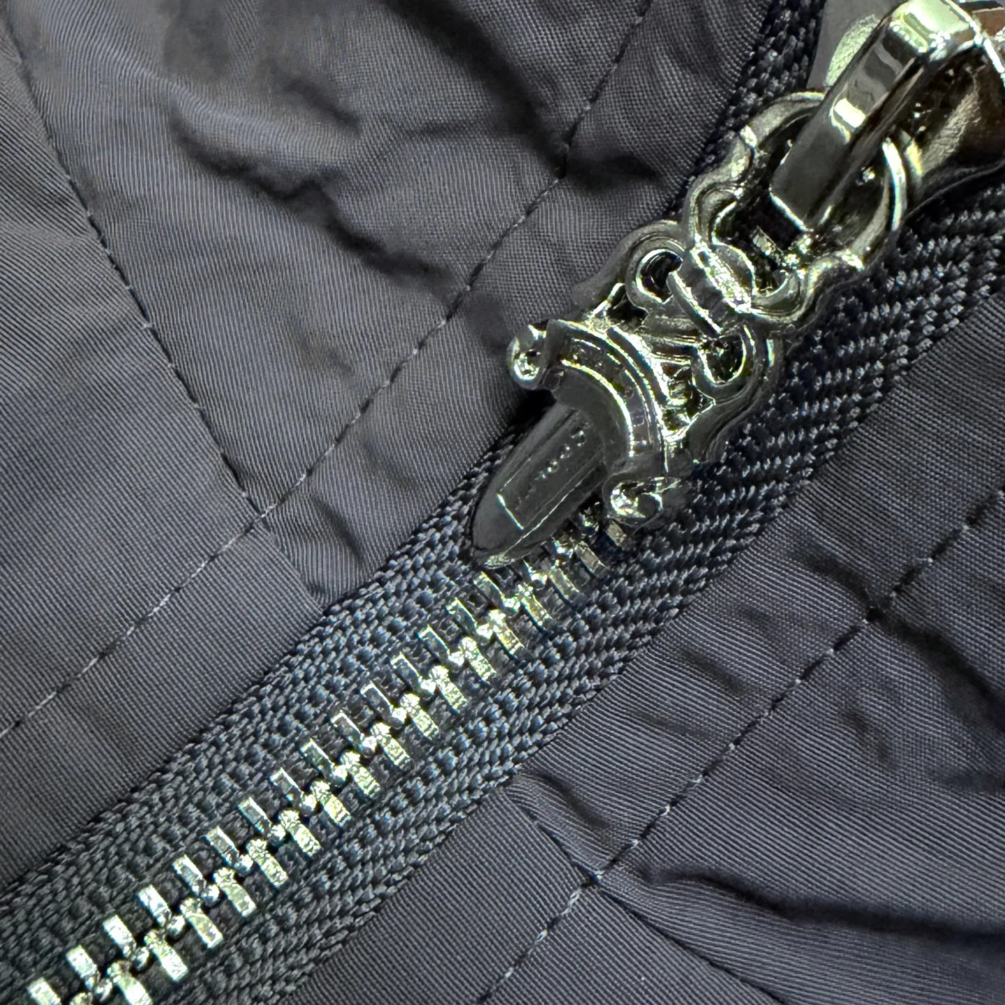 Куртки И Пуховики Женские Chrome Hearts 18607133