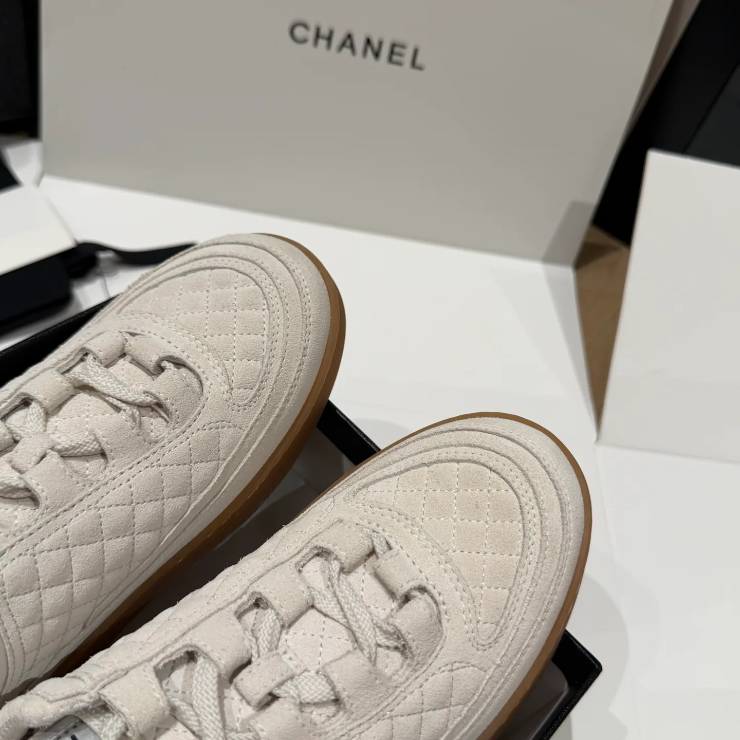 Women's Sneakers CHANEL 18551778