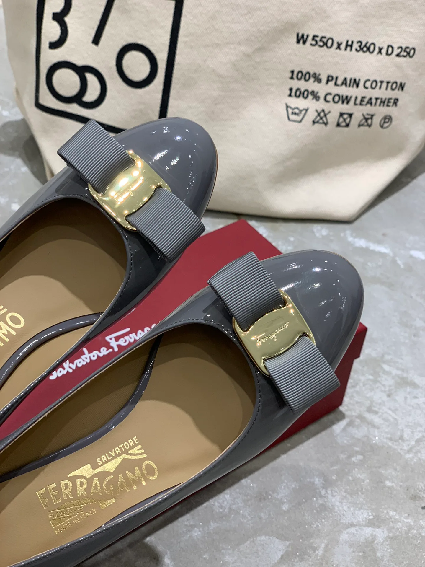 Women's Ballet Flats SALVATORE FERRAGAMO 18340672