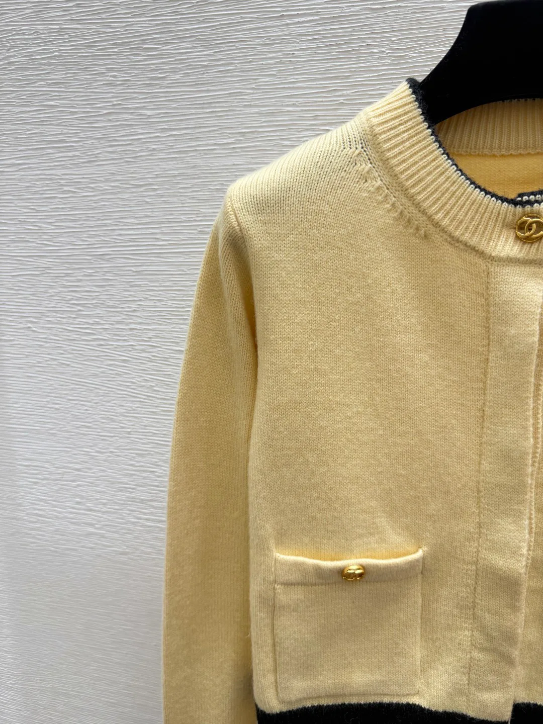 Women's Jumpers And Sweaters CHANEL 18410682