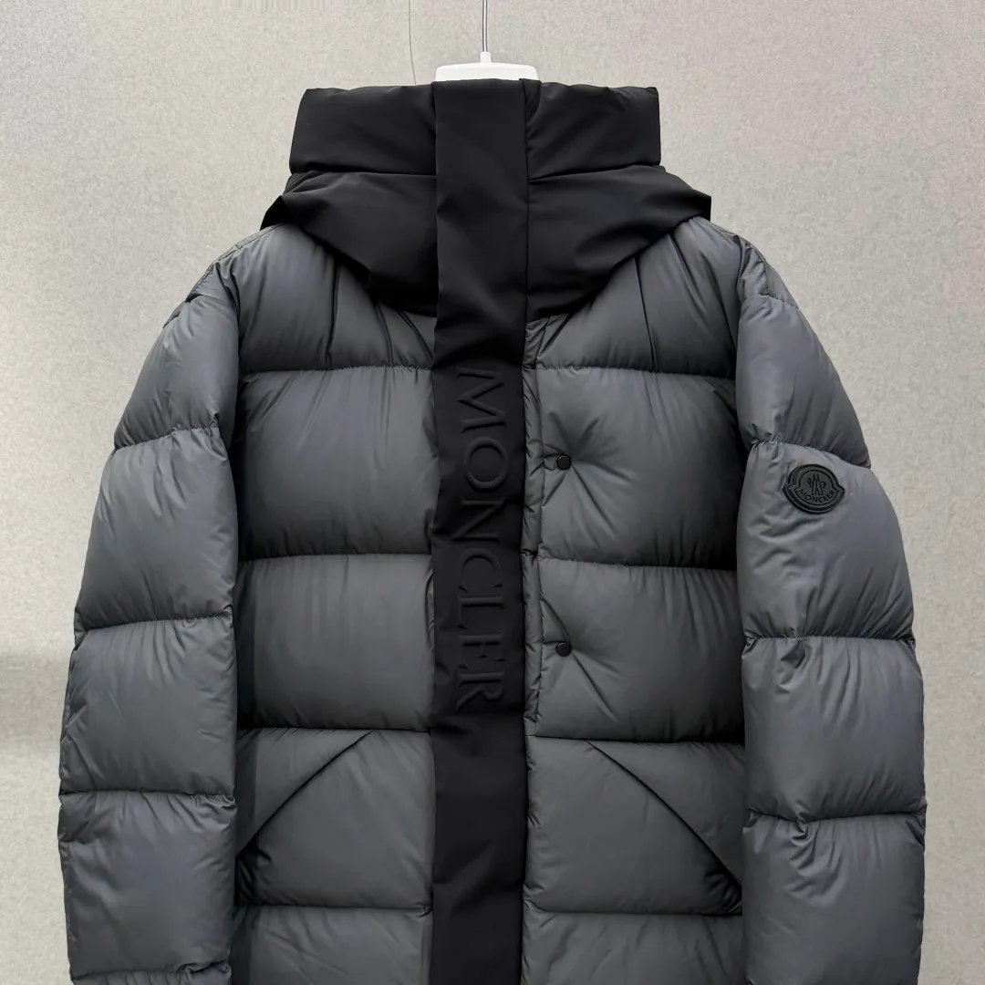 Men's Jackets And Down Jackets MONCLER 17391891