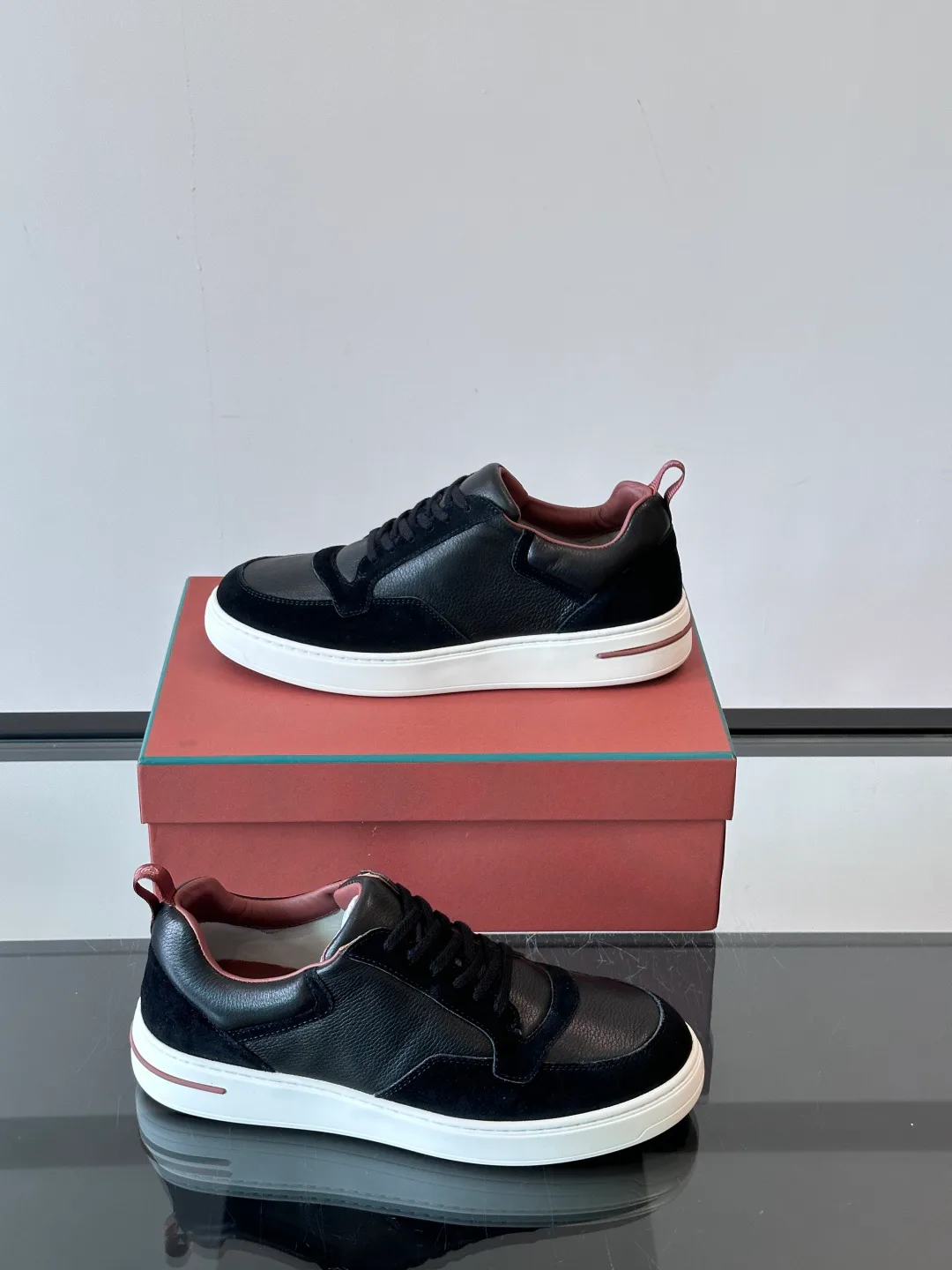 Men's Sneakers LORO PIANA 17730631