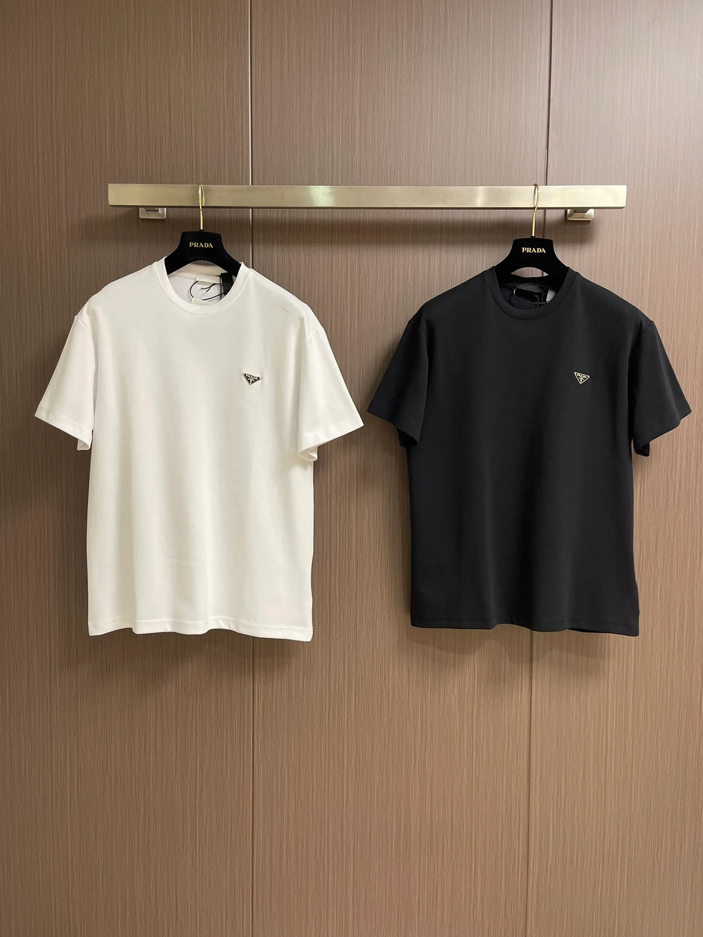 Women's T-Shirts PRADA 18191373