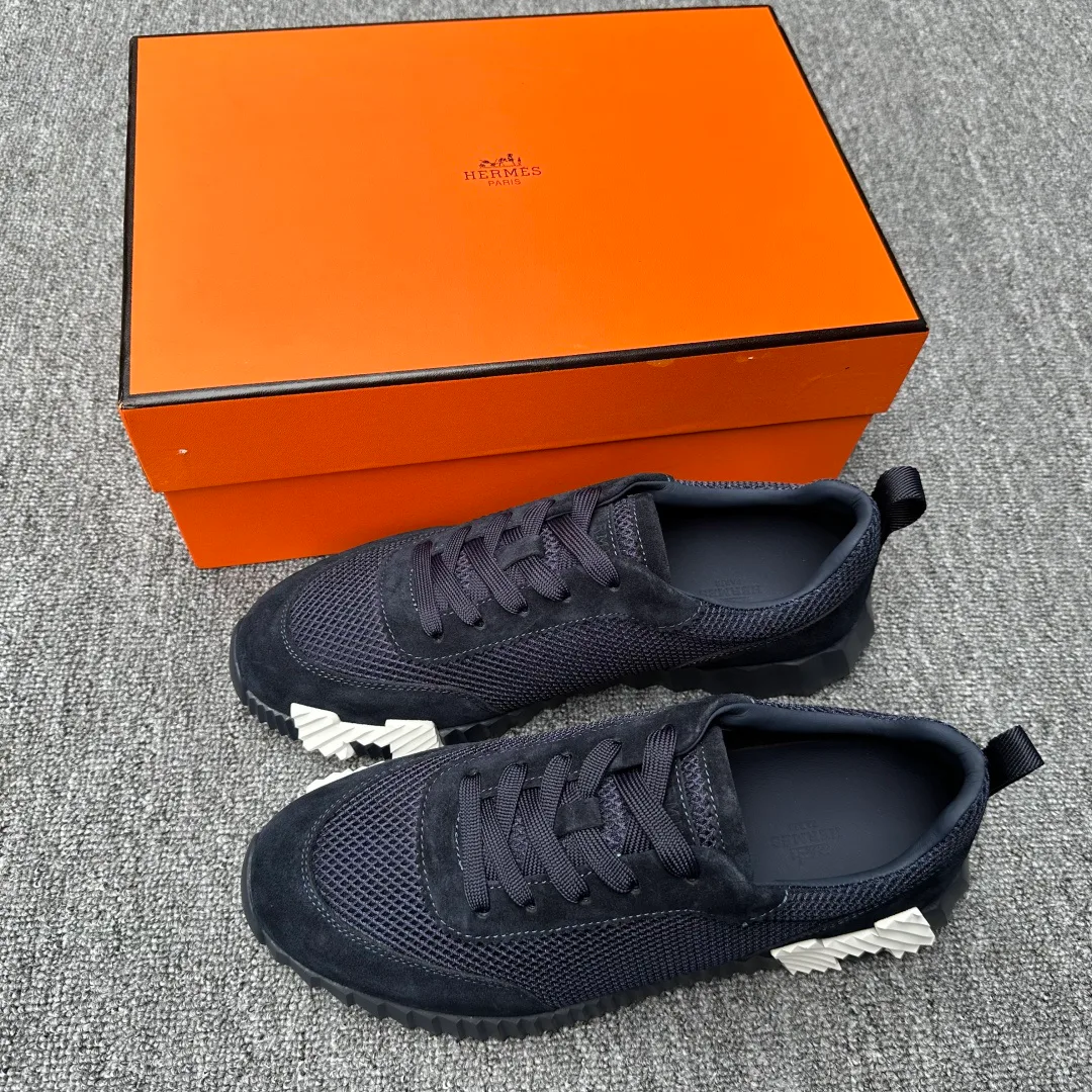 Women's Sneakers HERMES 18076163