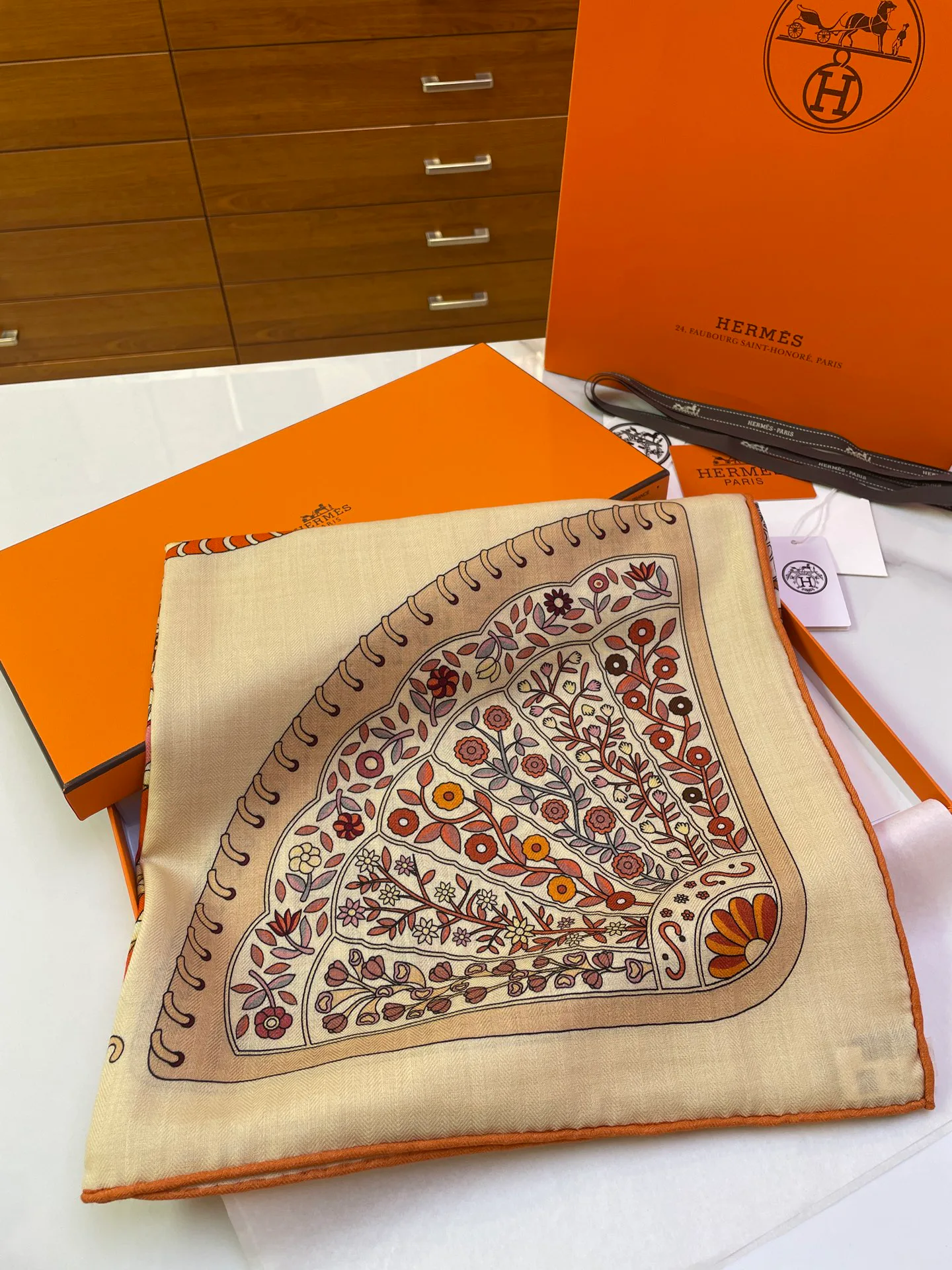 Scarves HERMES 17928315