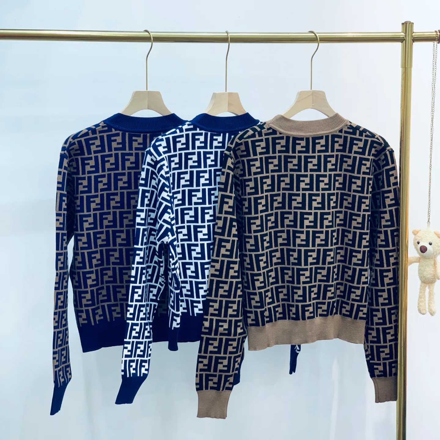 Women's Jumpers And Sweaters FENDI 18263511