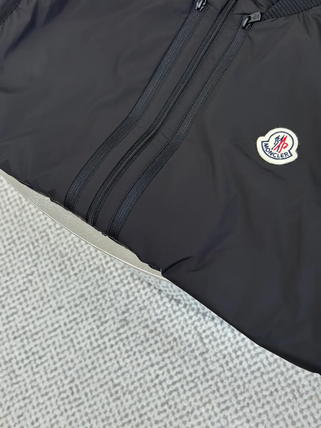 Men's Jackets And Down Jackets MONCLER 17468332