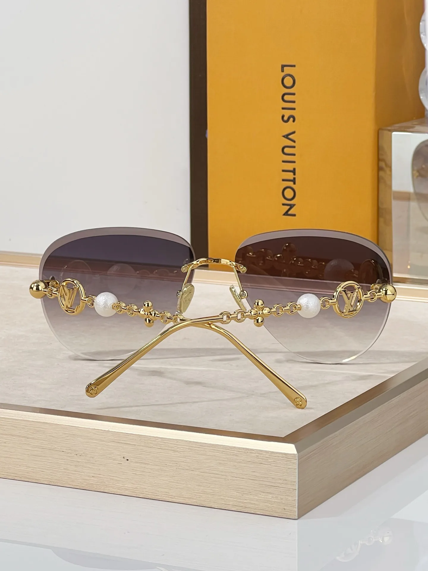 Glasses LOUIS VUITTON 17633231
