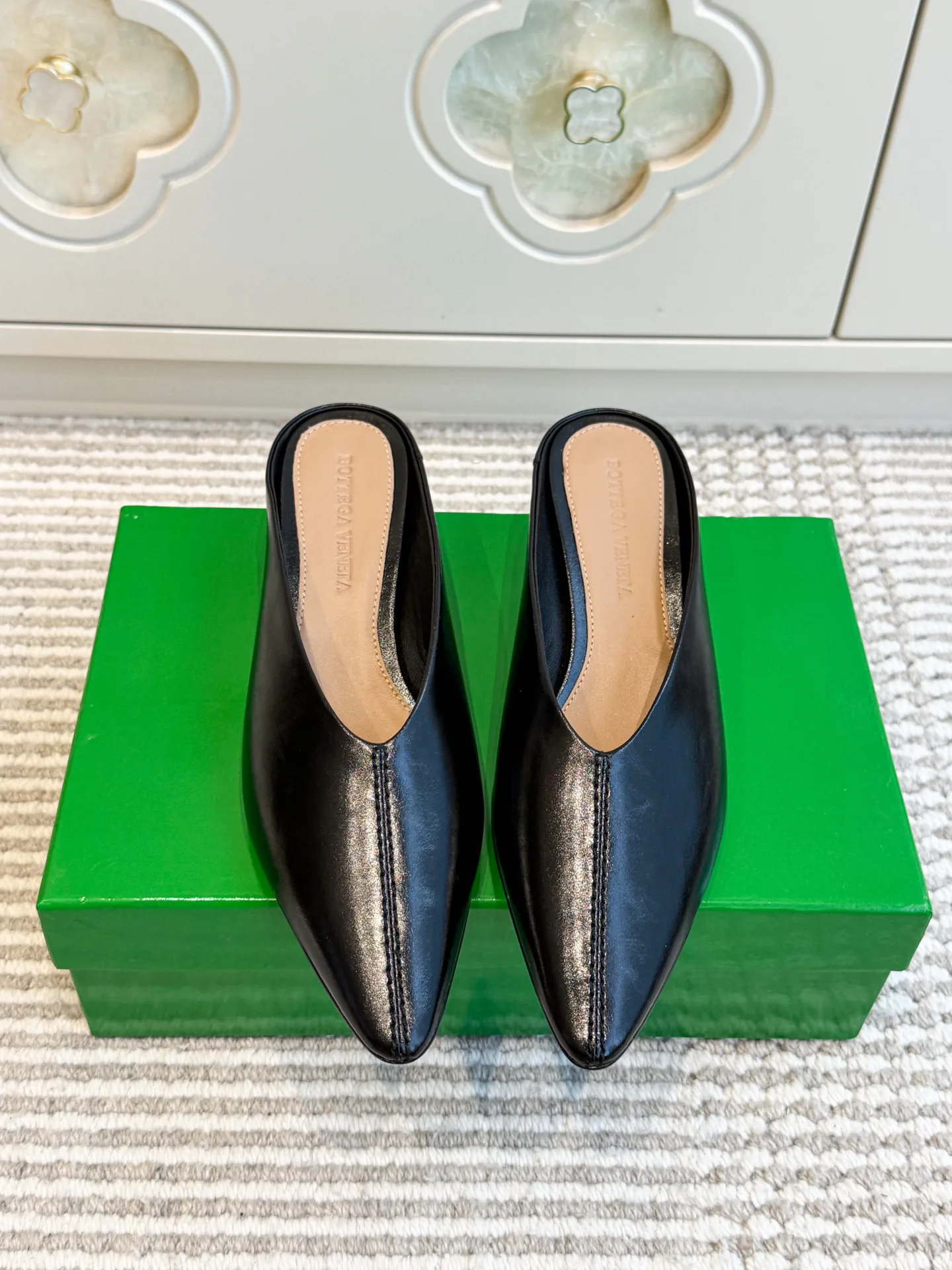 Women's Mules And Clogs BOTTEGA VENETA 18146313