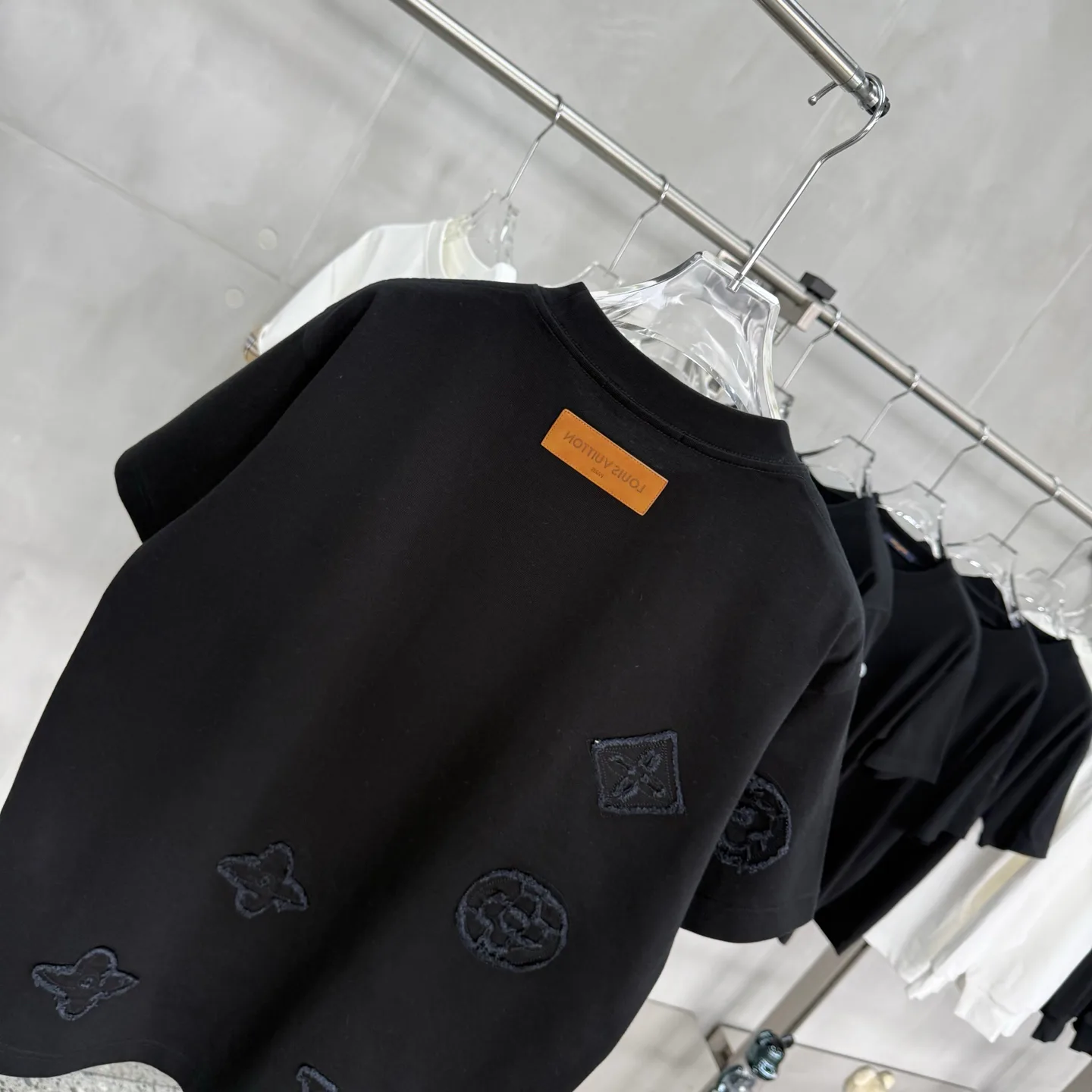 Men's T-Shirts LOUIS VUITTON 18203697