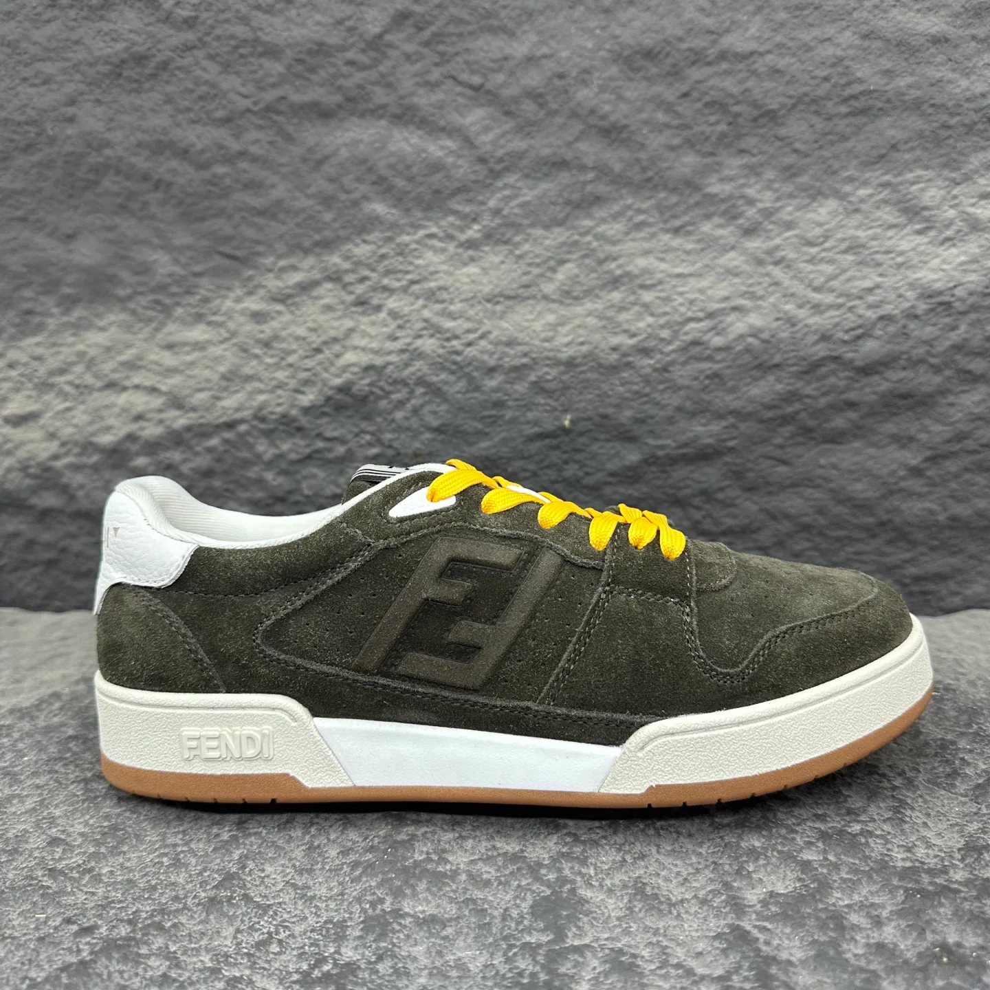 Men's Sneakers FENDI 18154159