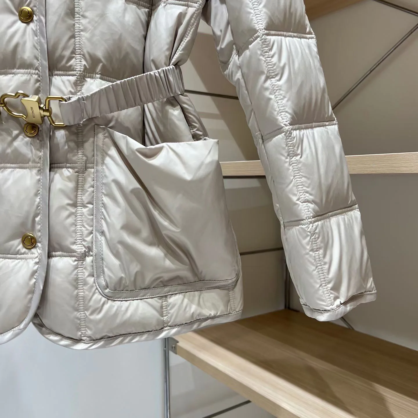 Women's Jackets And Down Jackets MONCLER 17926937