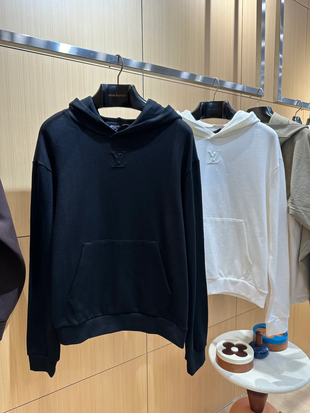 Men's Sweatshirts And Hoodies LOUIS VUITTON 17699390