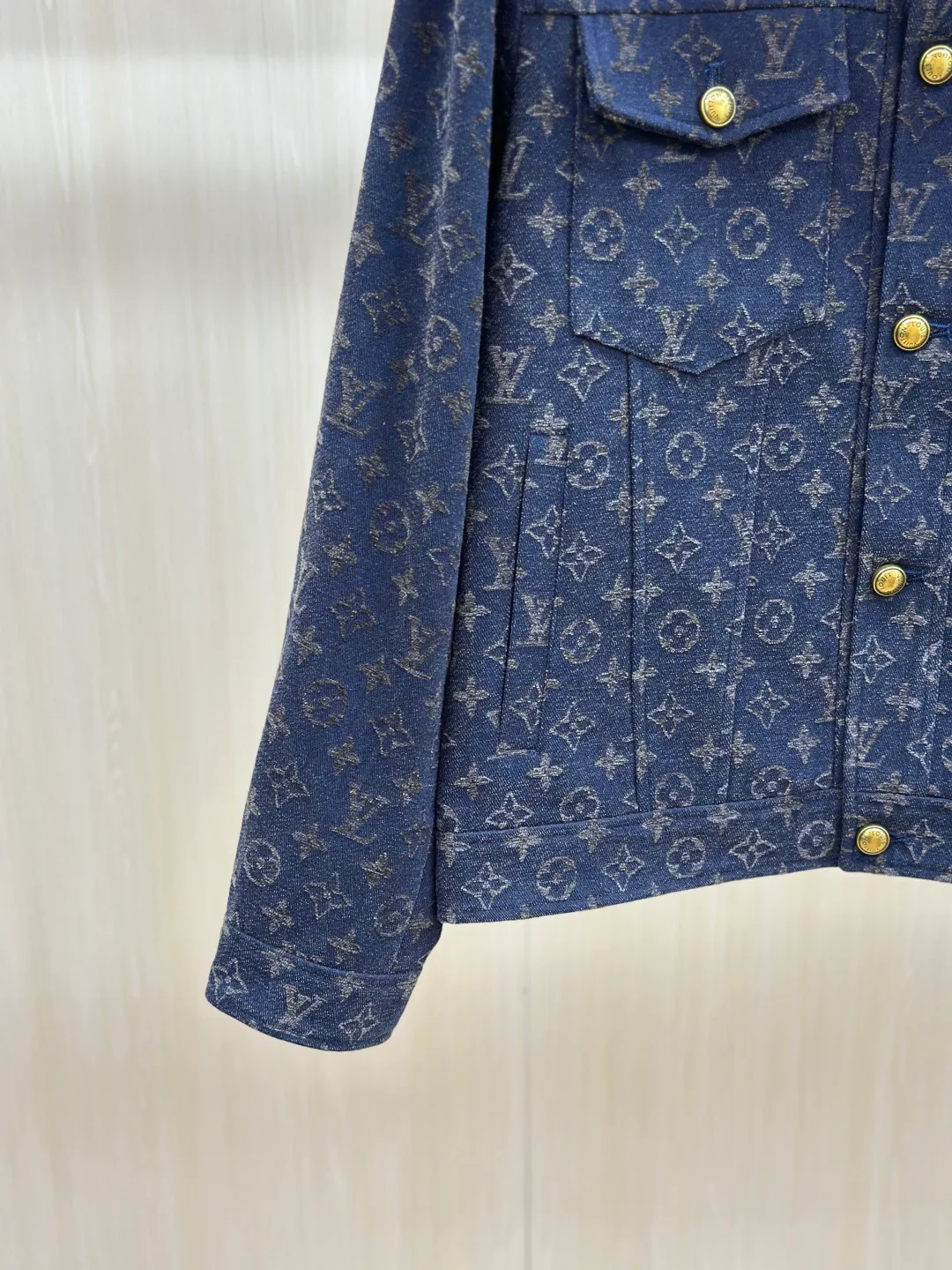 Куртки И Пуховики Мужские Louis Vuitton 18599282
