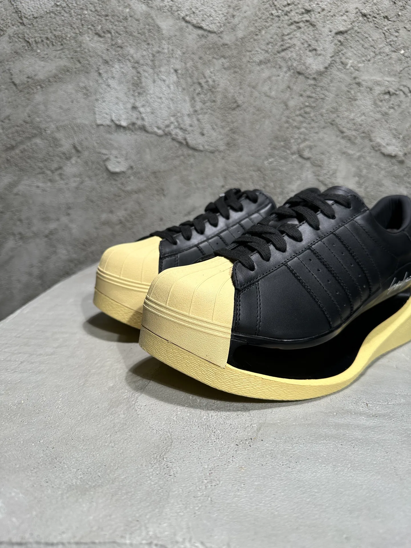 Women's Sneakers Y-3 18011940