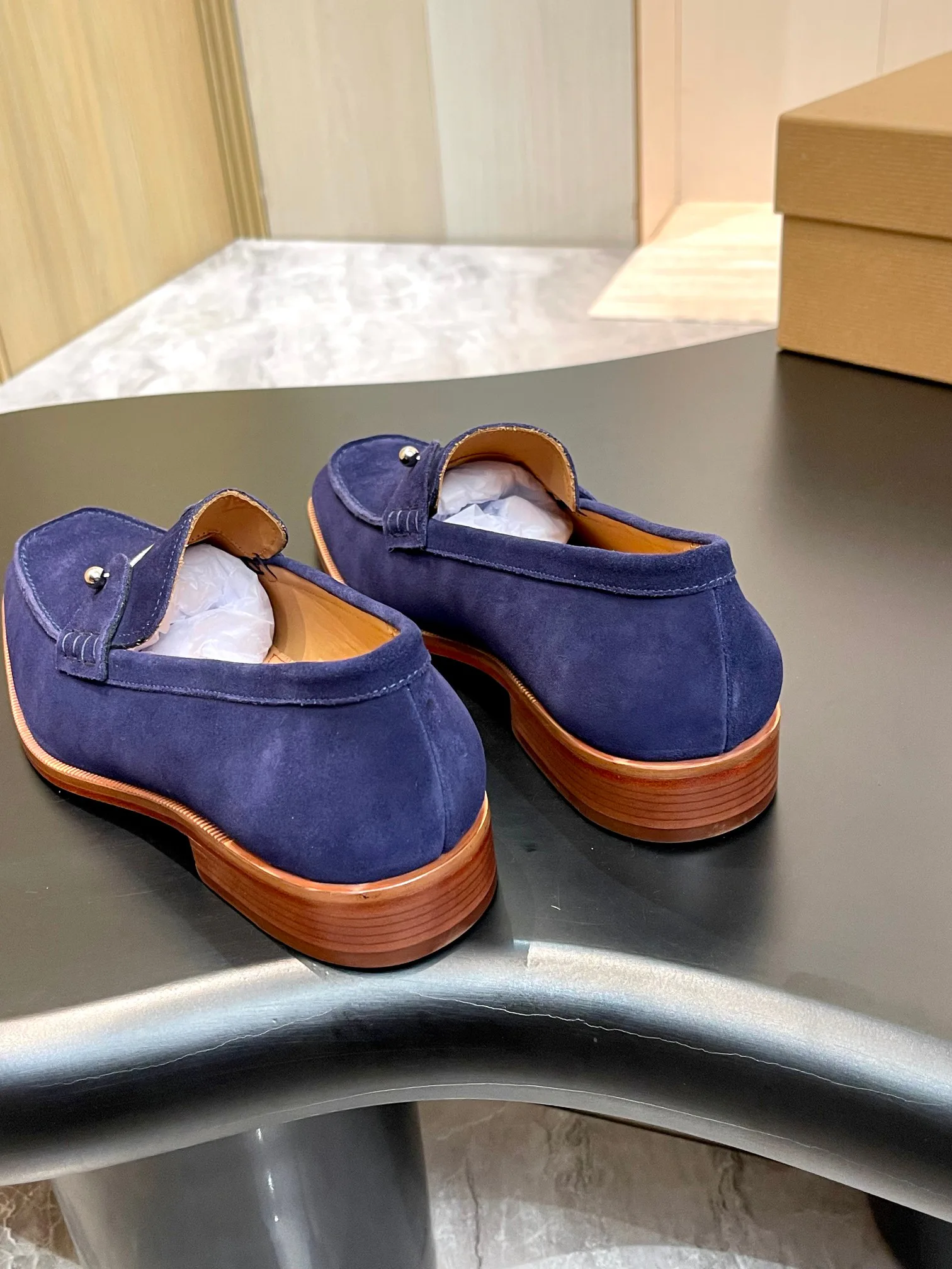 Men's Loafers And Dress Shoes CHRISTIAN LOUBOUTIN 18017857