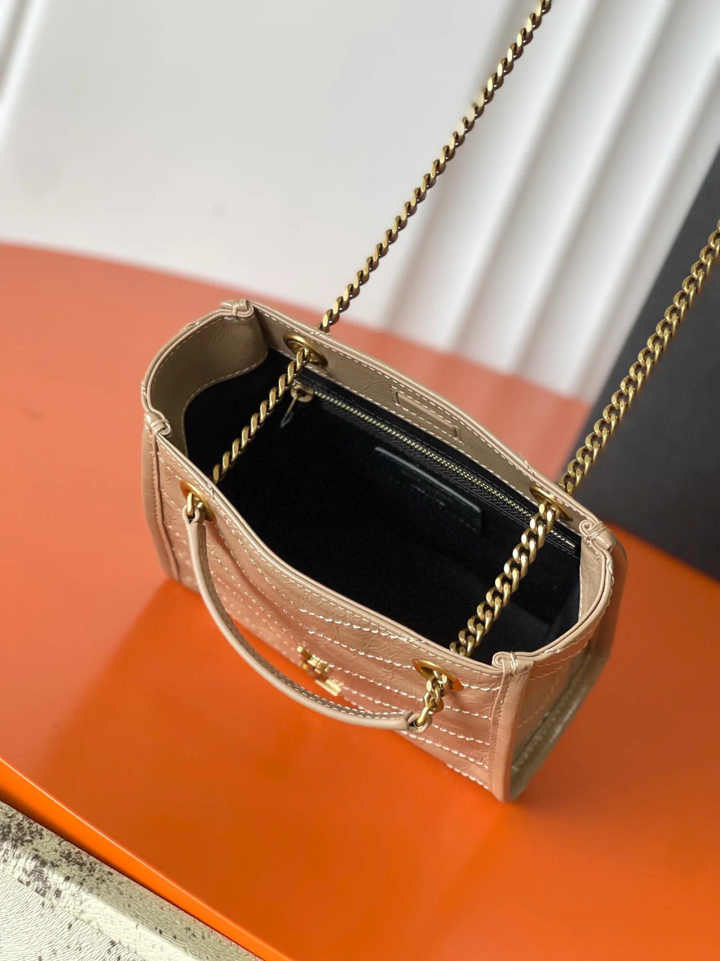 Классические Сумки Женские Saint Laurent 18610990