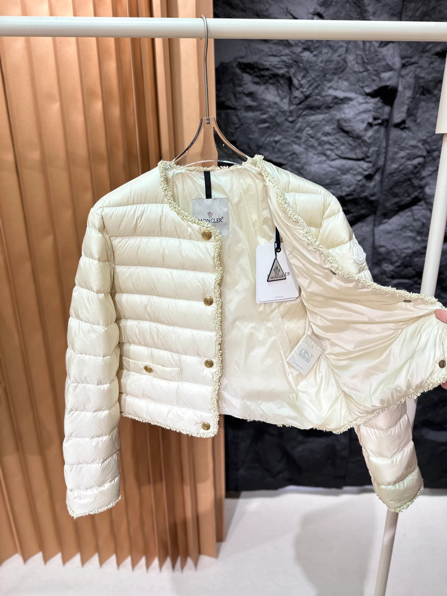 Men's Jackets And Down Jackets MONCLER 18029623