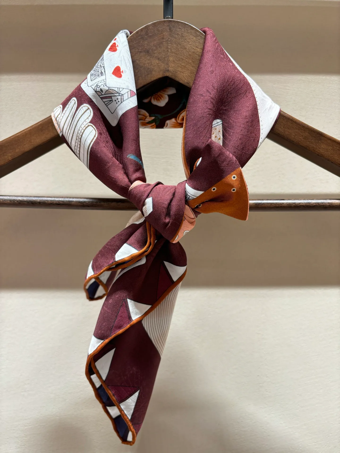 Silk Scarves HERMES 18093550